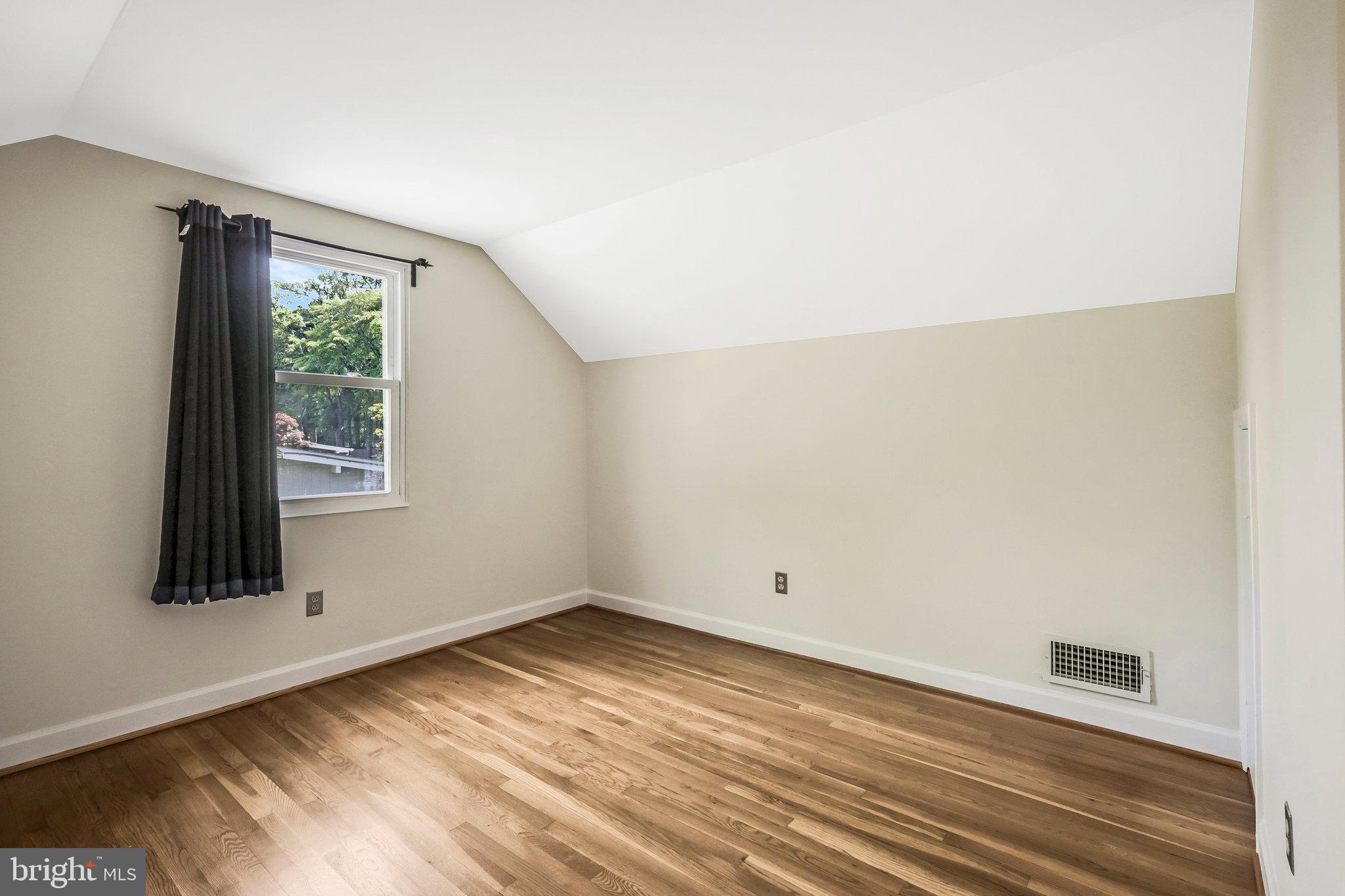 Real estate listing preview #21