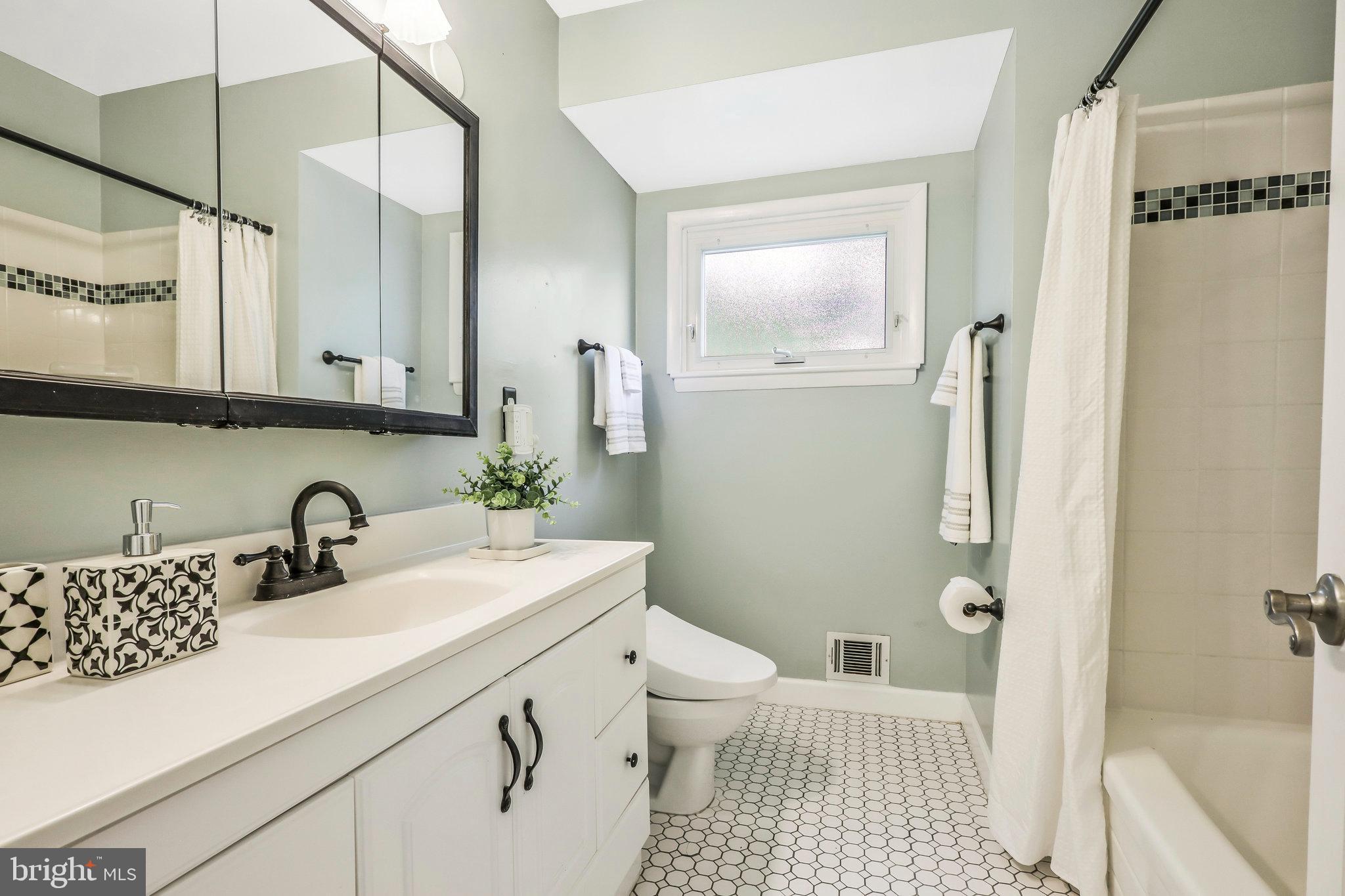 Real estate listing preview #15