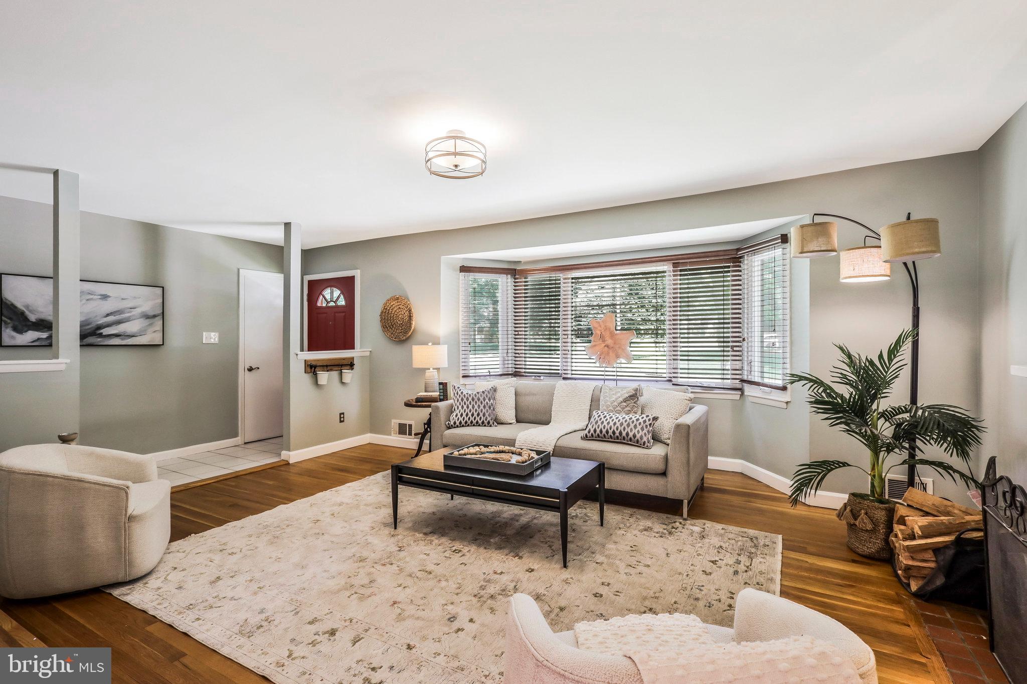 Real estate listing preview #4