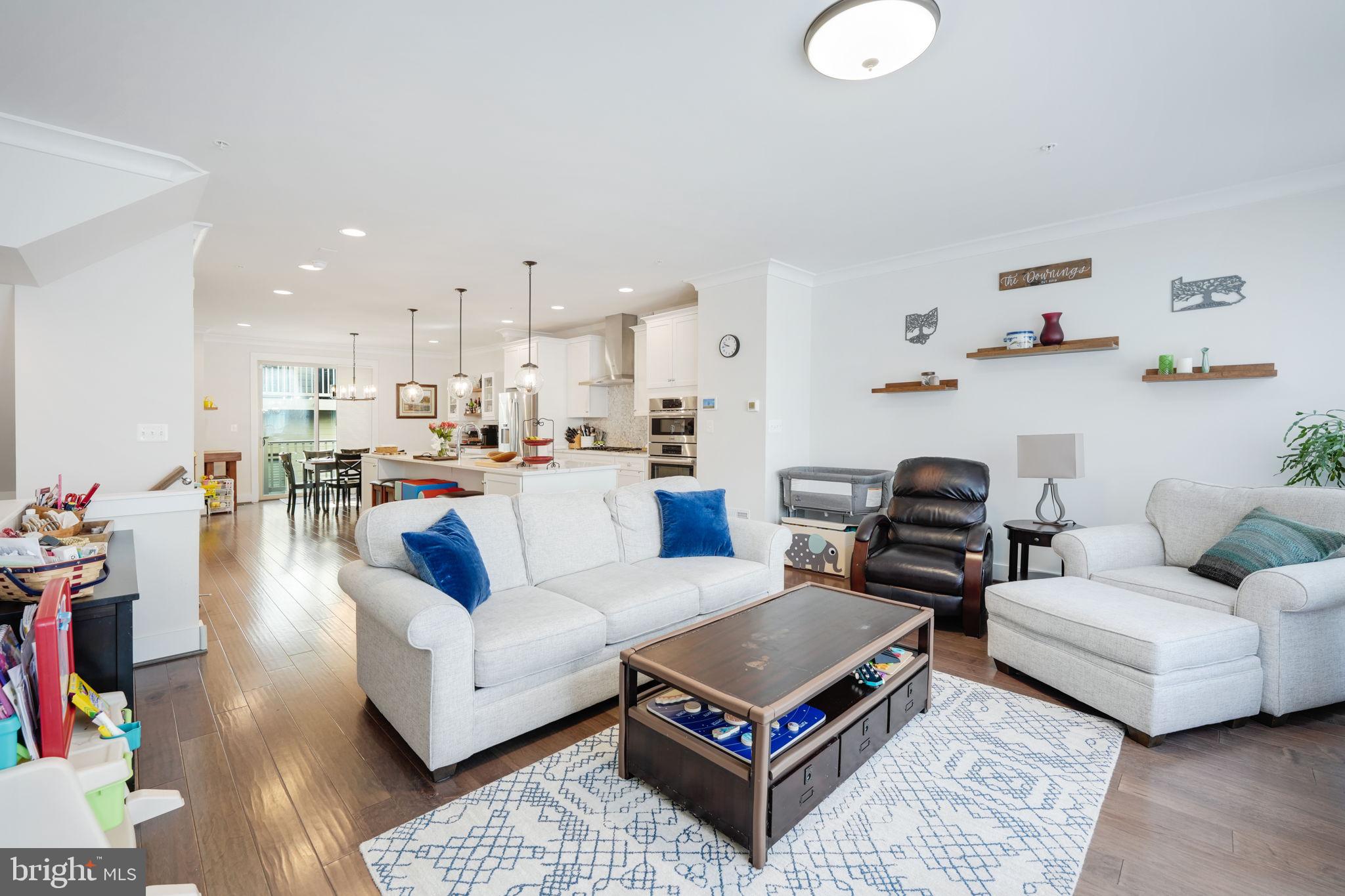 Real estate listing preview #8