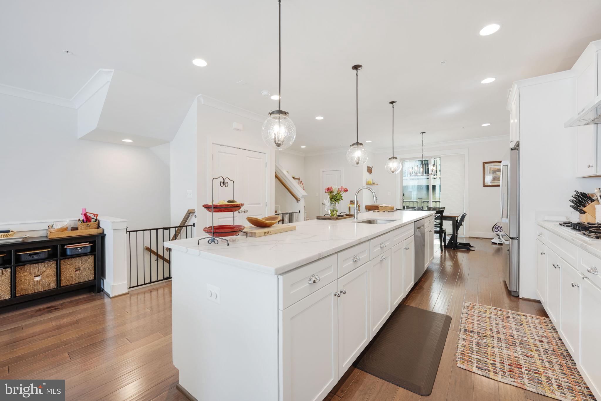 Real estate listing preview #5