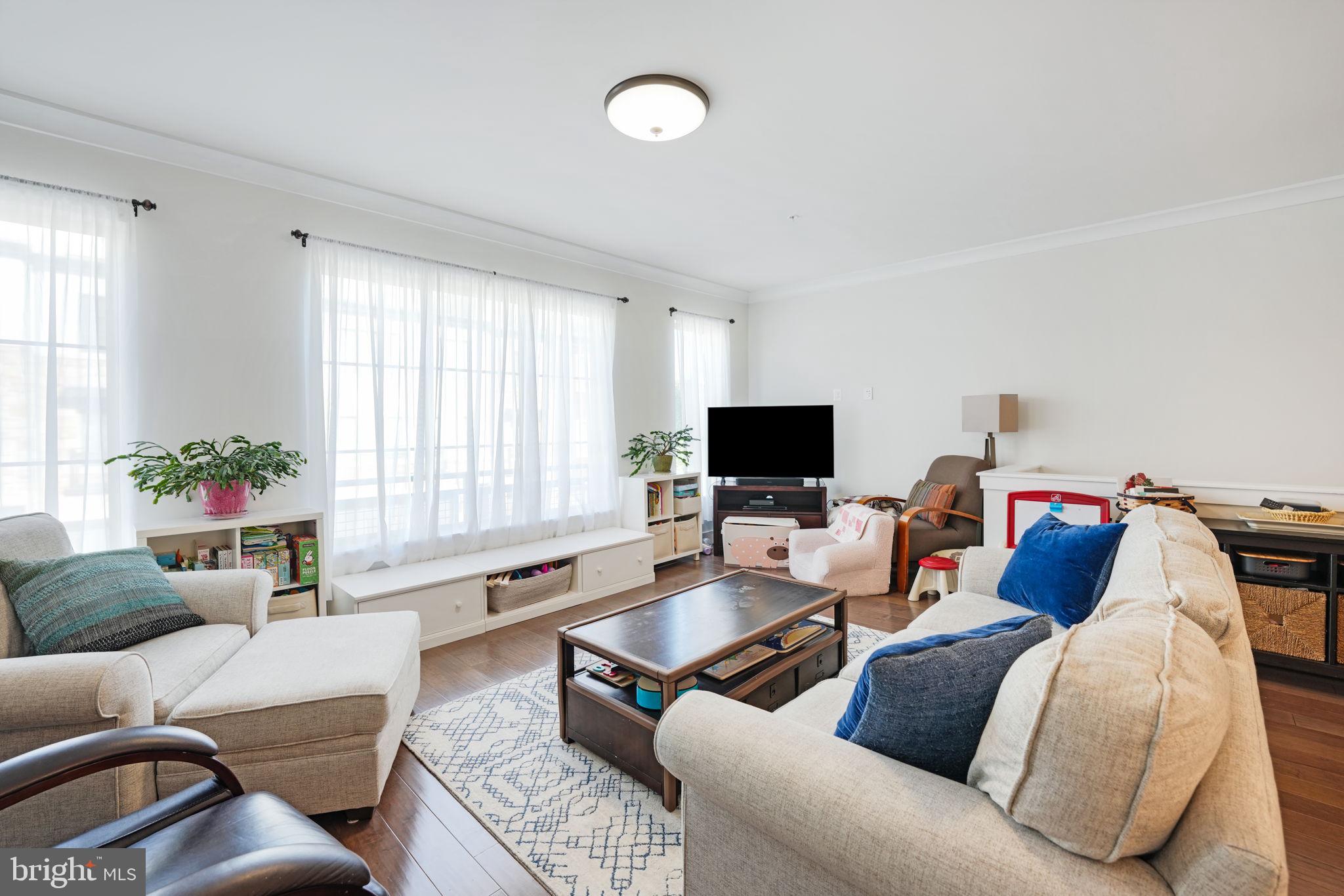 Real estate listing preview #7