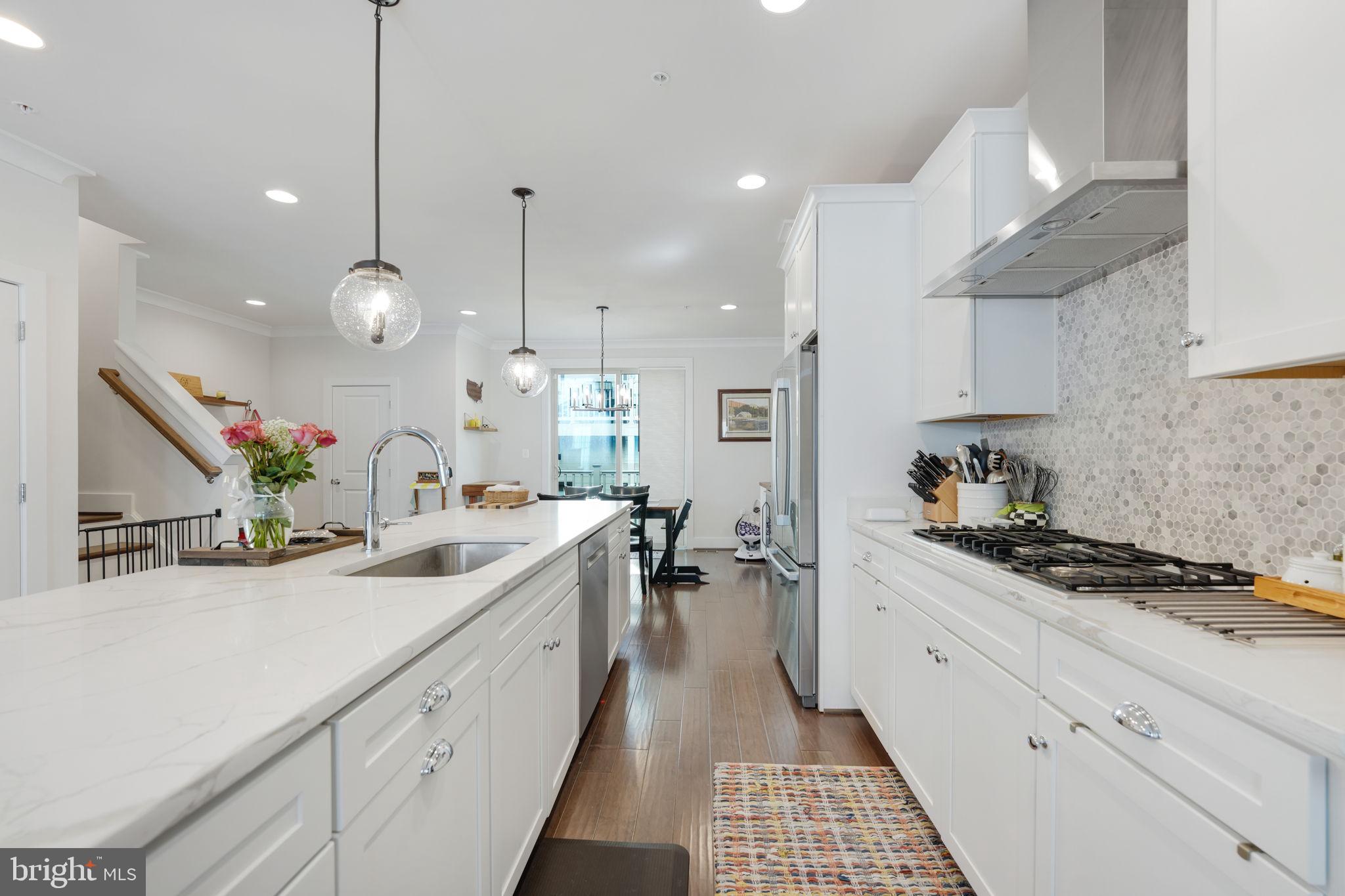 Real estate listing preview #4