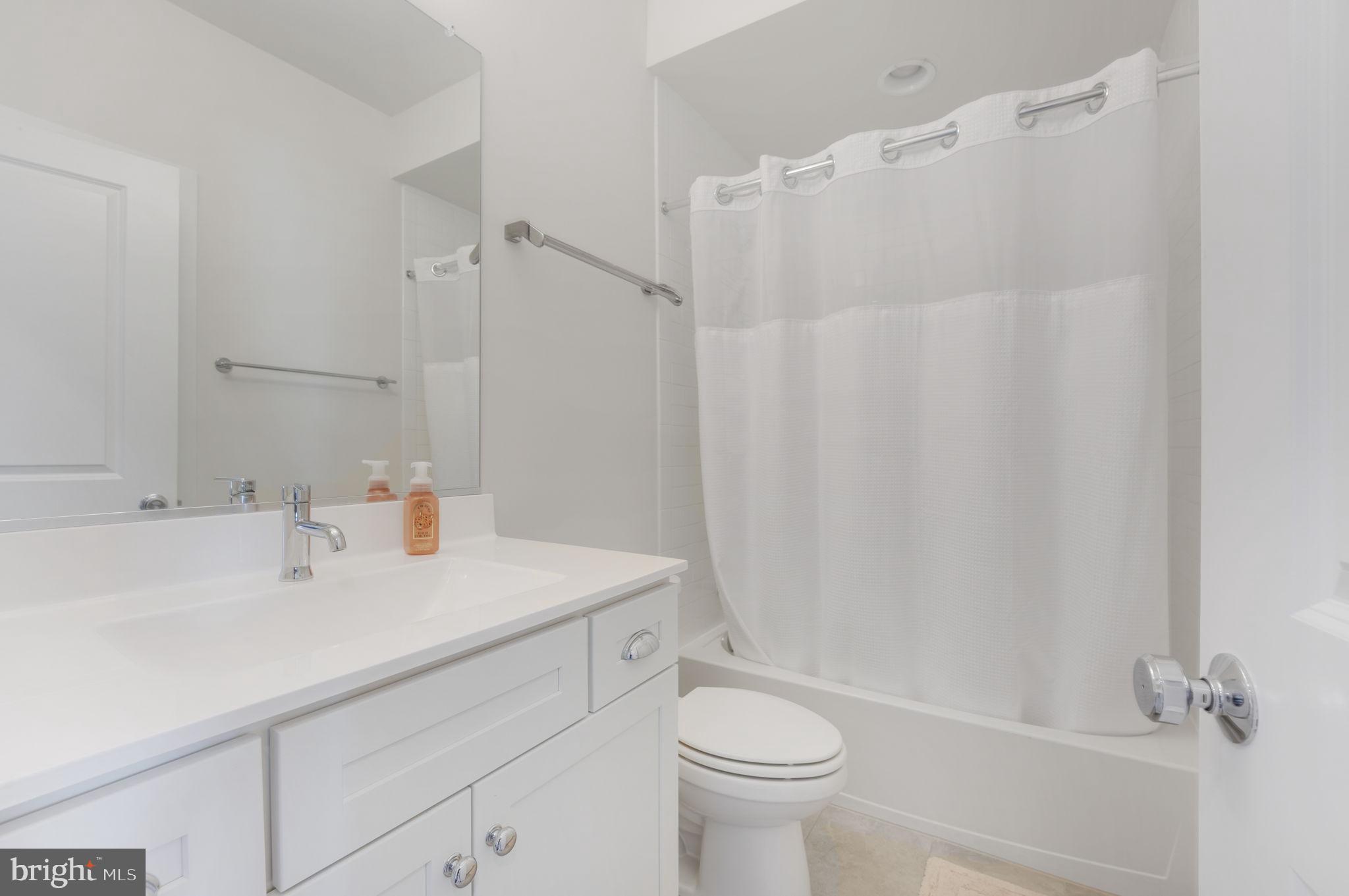 Real estate listing preview #26