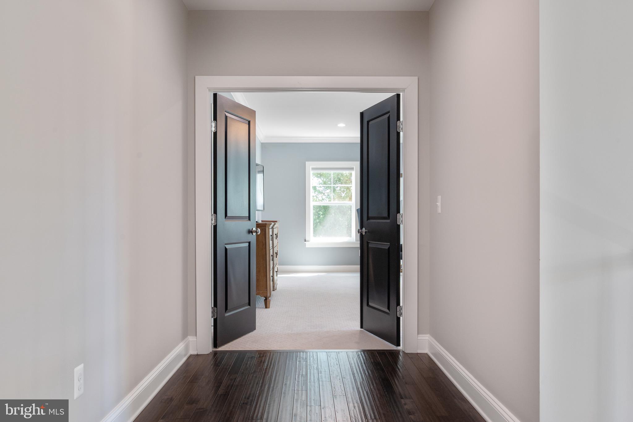 Real estate listing preview #24