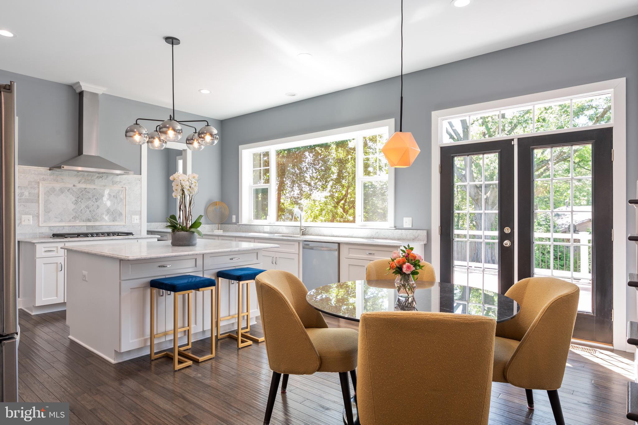 Real estate listing preview #2