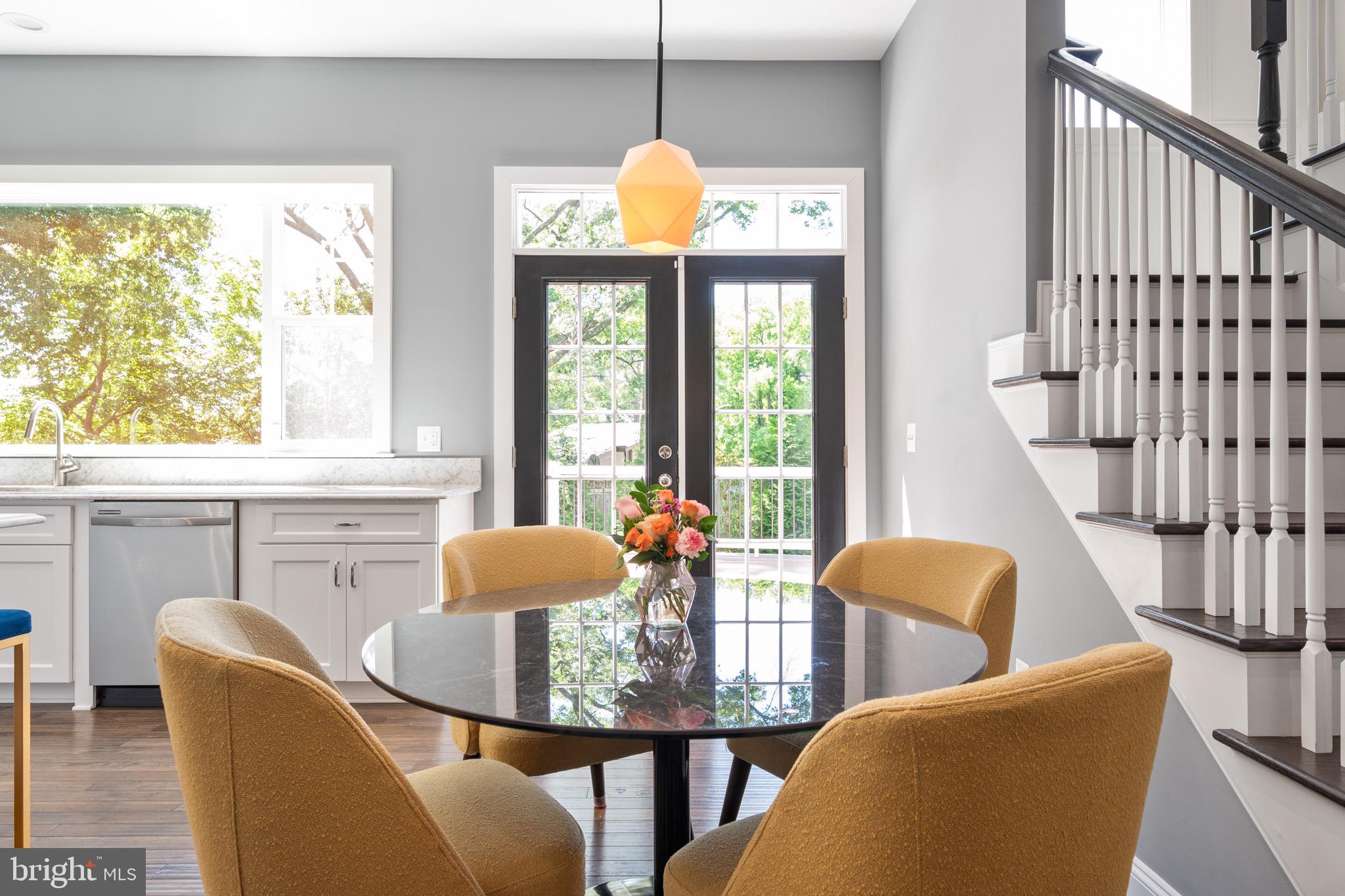 Real estate listing preview #6