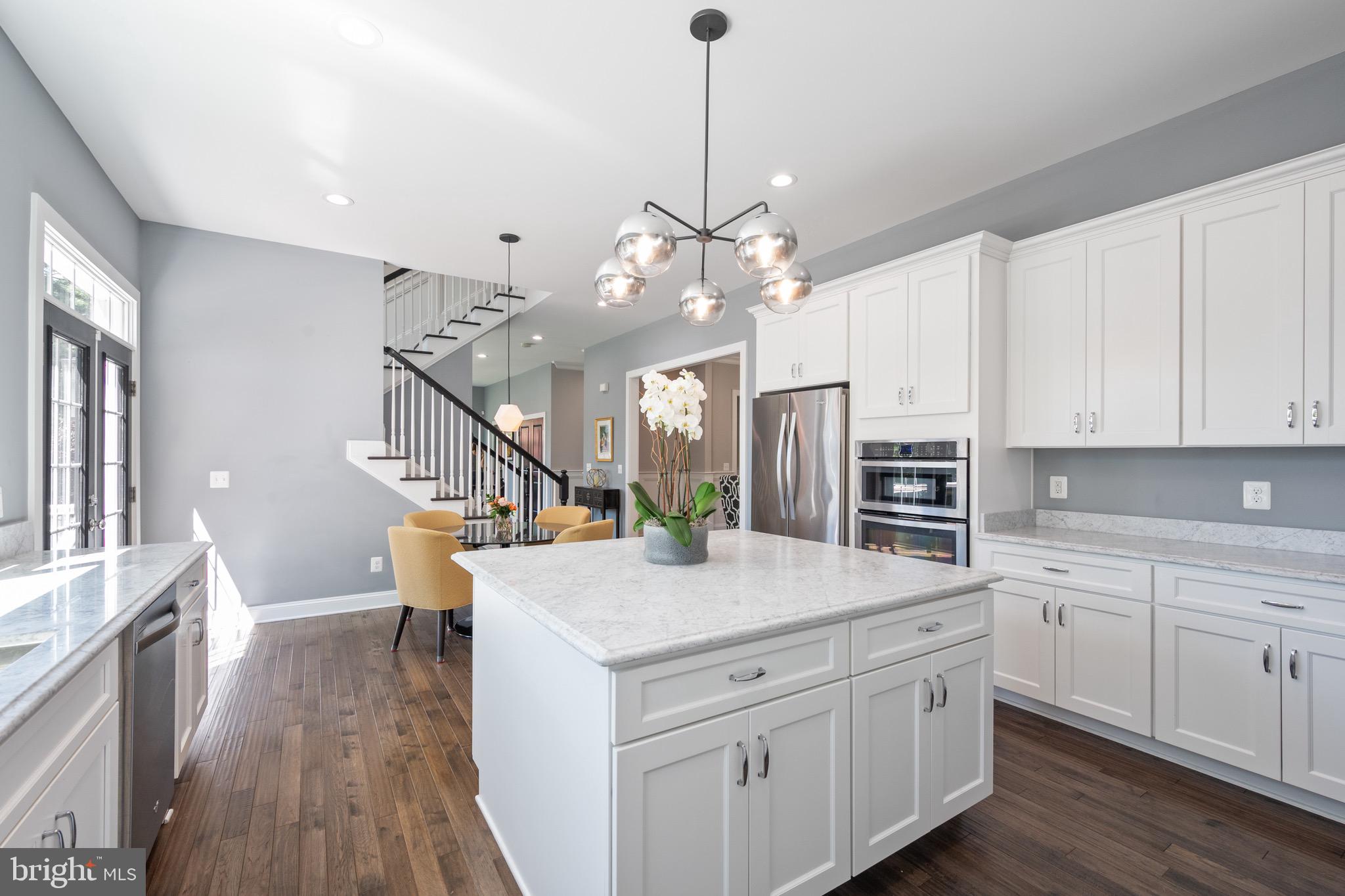 Real estate listing preview #11