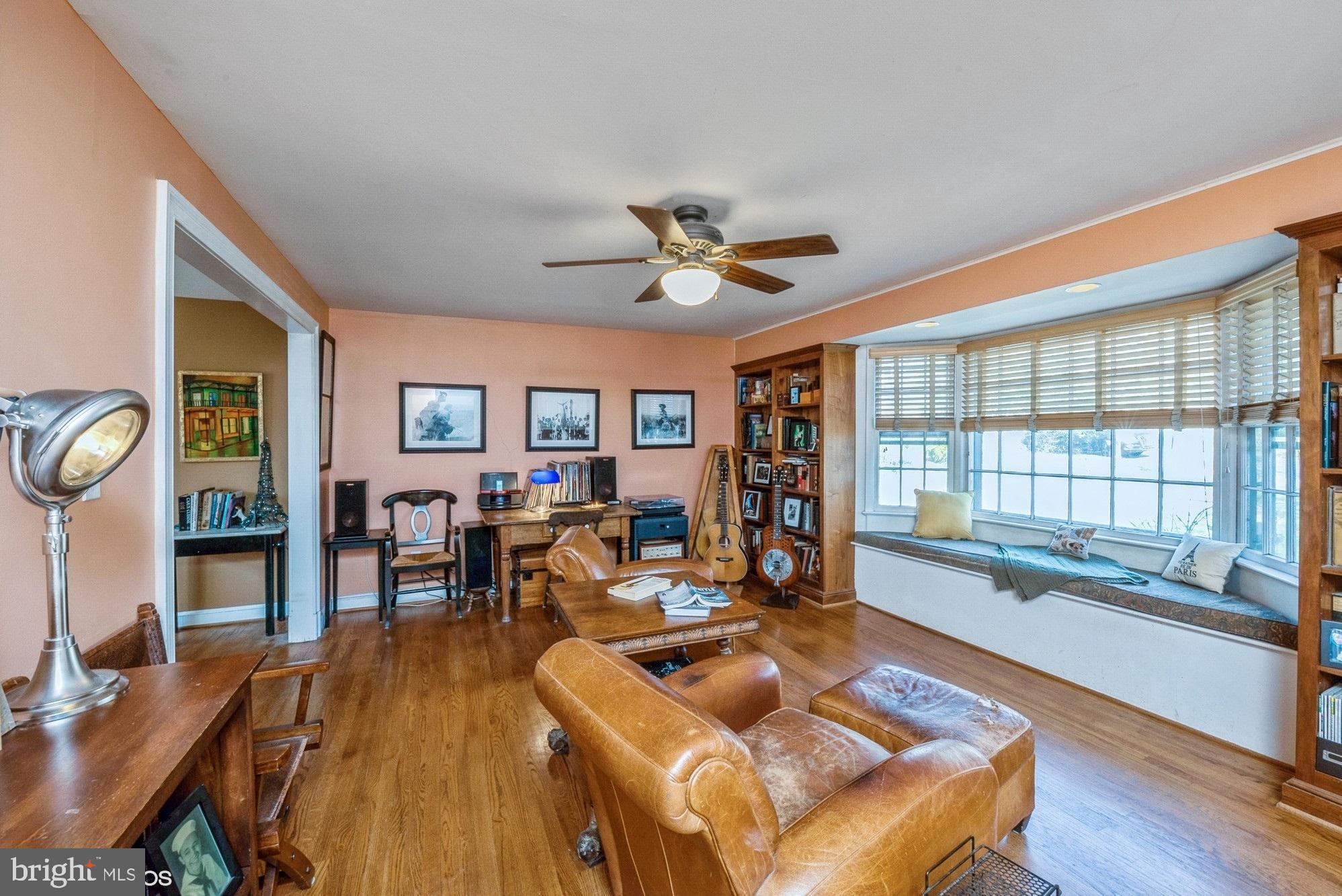 Real estate listing preview #5