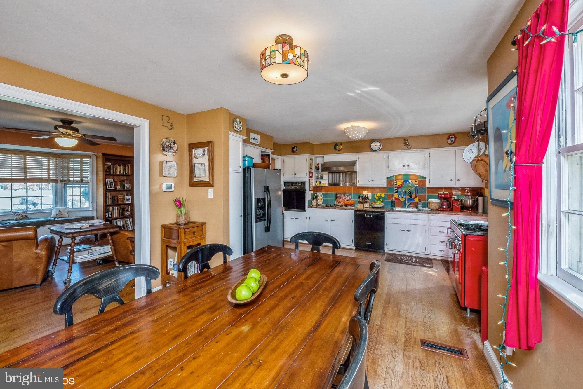 Real estate listing preview #11