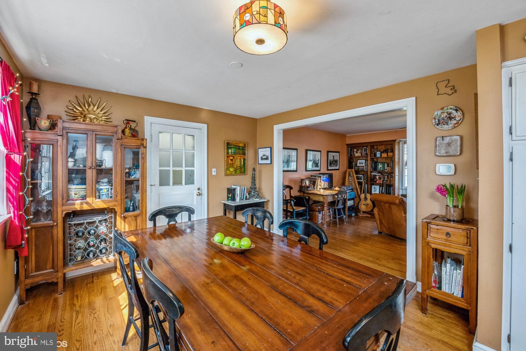 Real estate listing preview #12