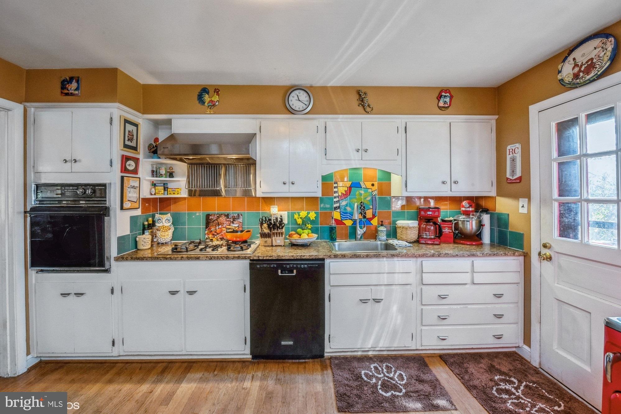 Real estate listing preview #8