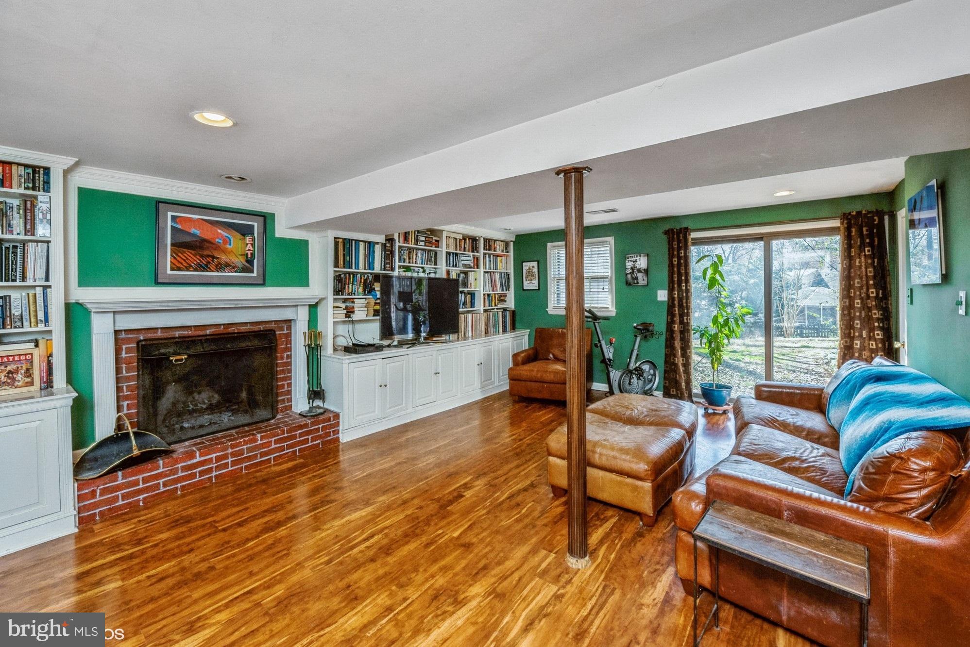 Real estate listing preview #15