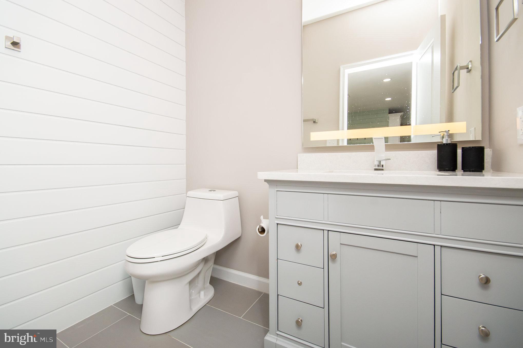 Real estate listing preview #24