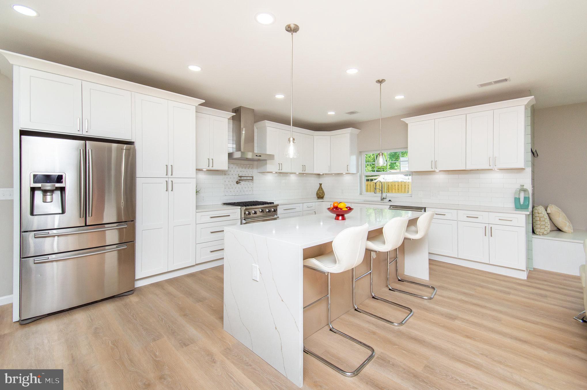 Real estate listing preview #13