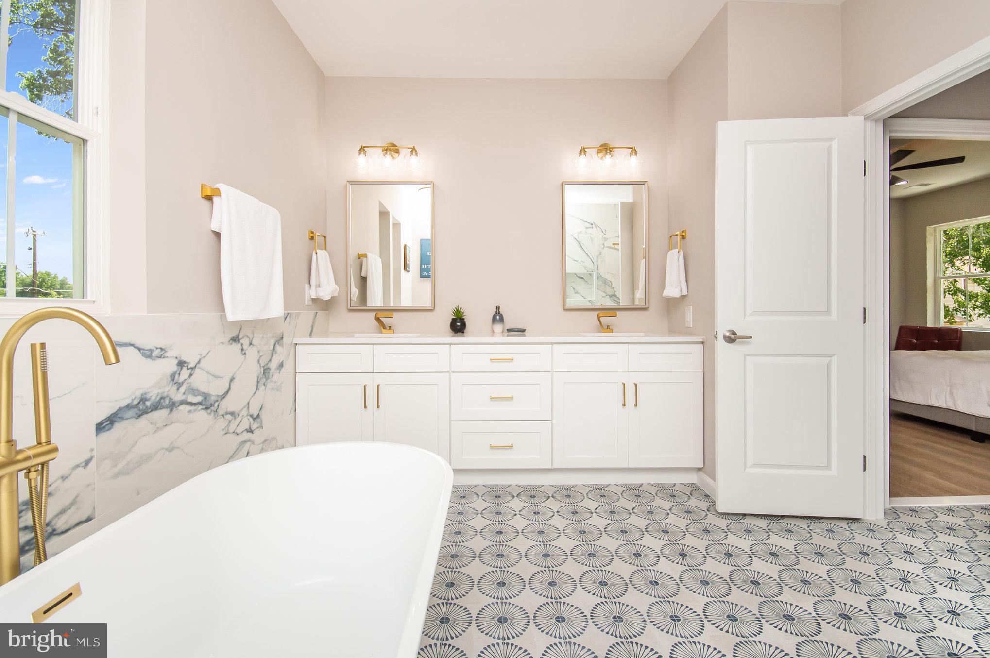 Real estate listing preview #28