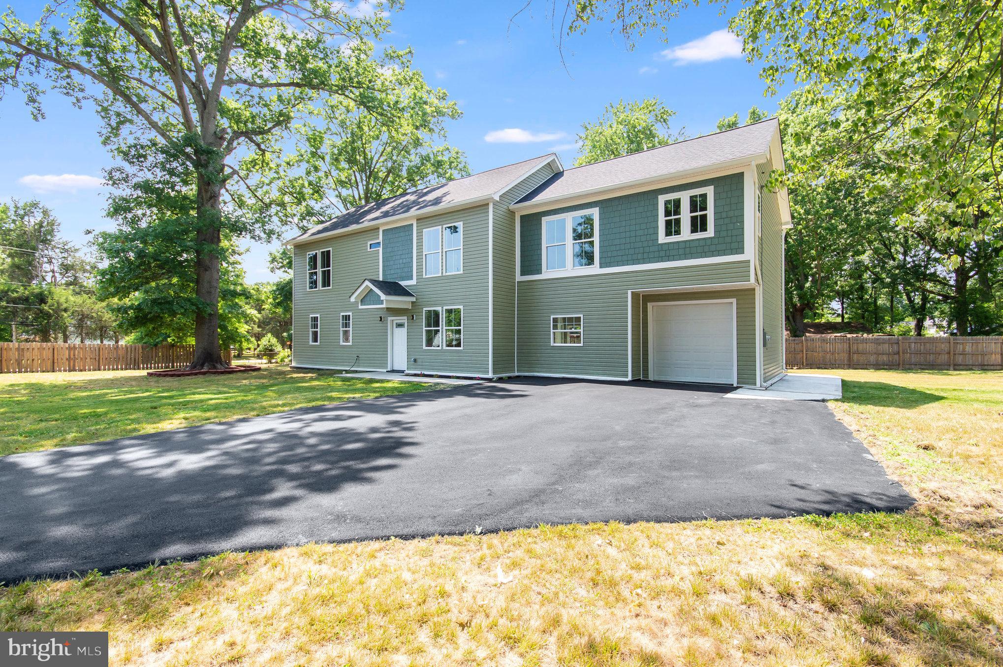 Real estate listing preview #4