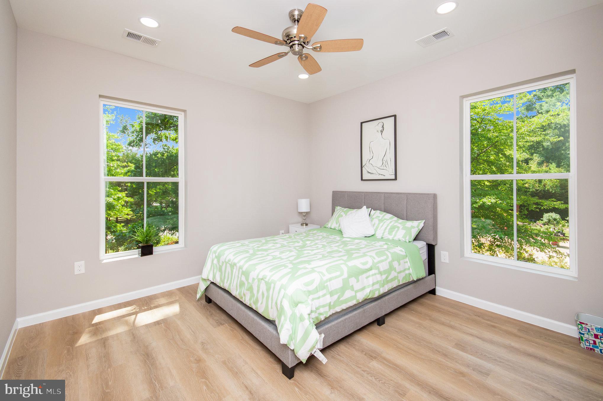 Real estate listing preview #35