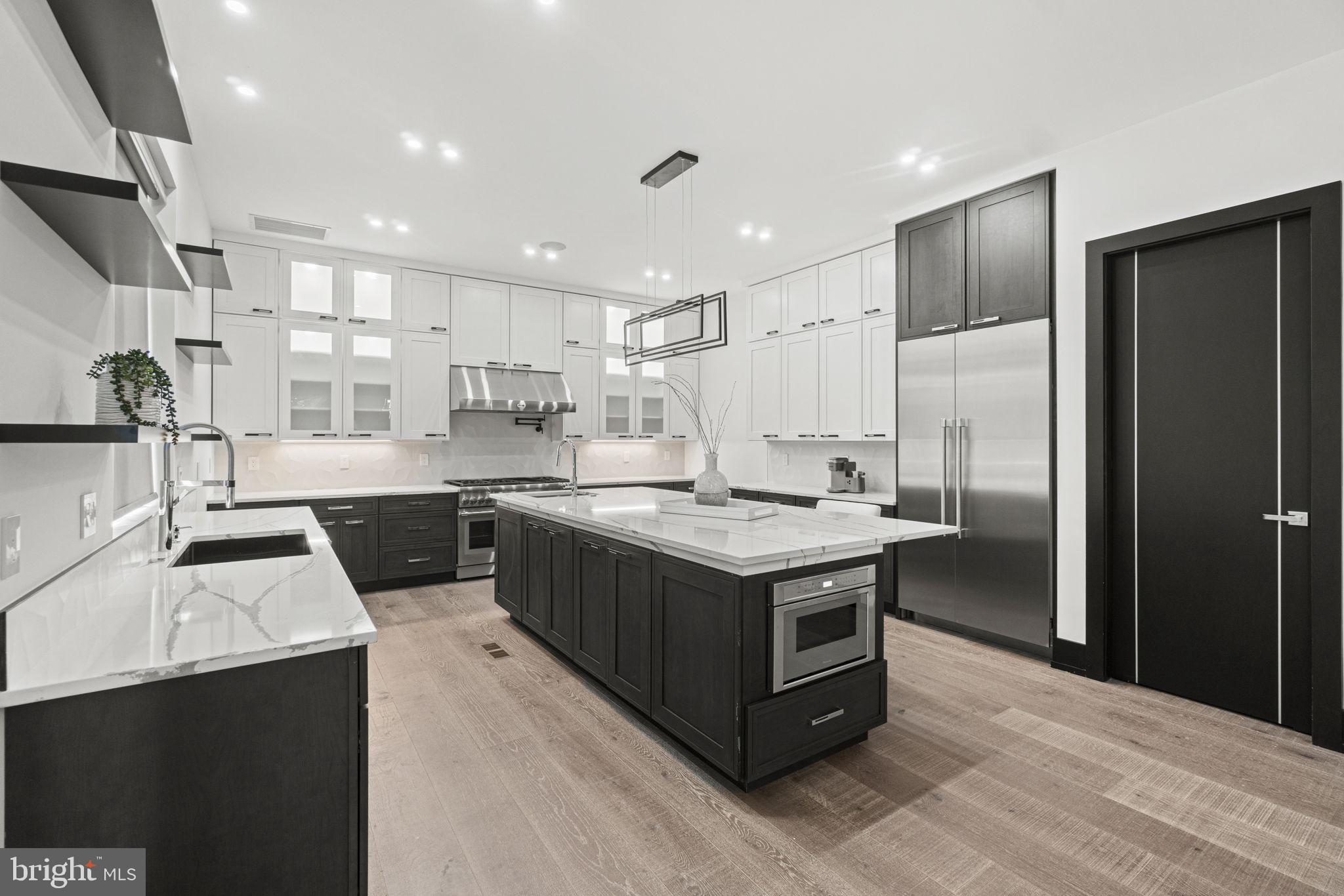 Real estate listing preview #3