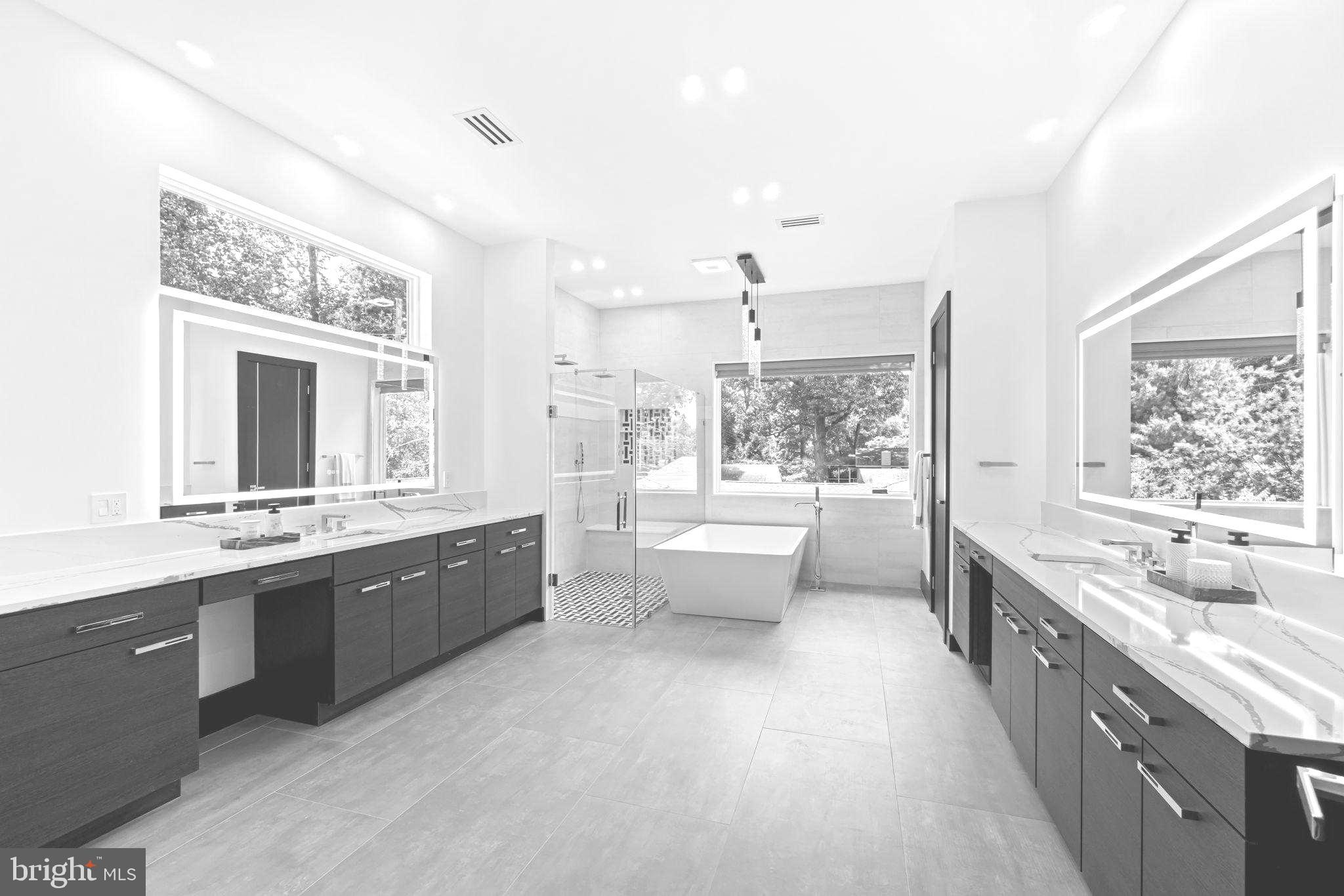 Real estate listing preview #4