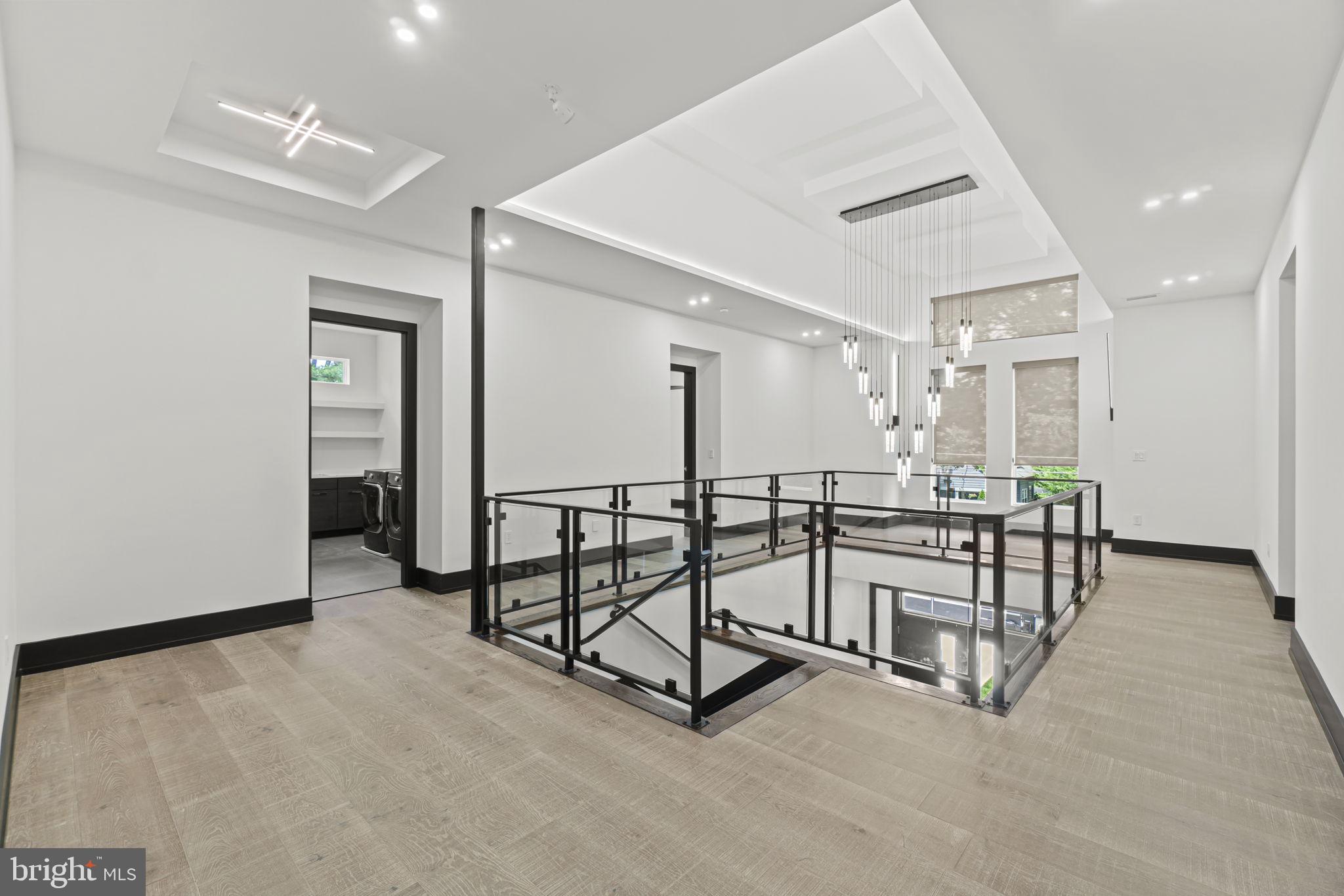 Real estate listing preview #2