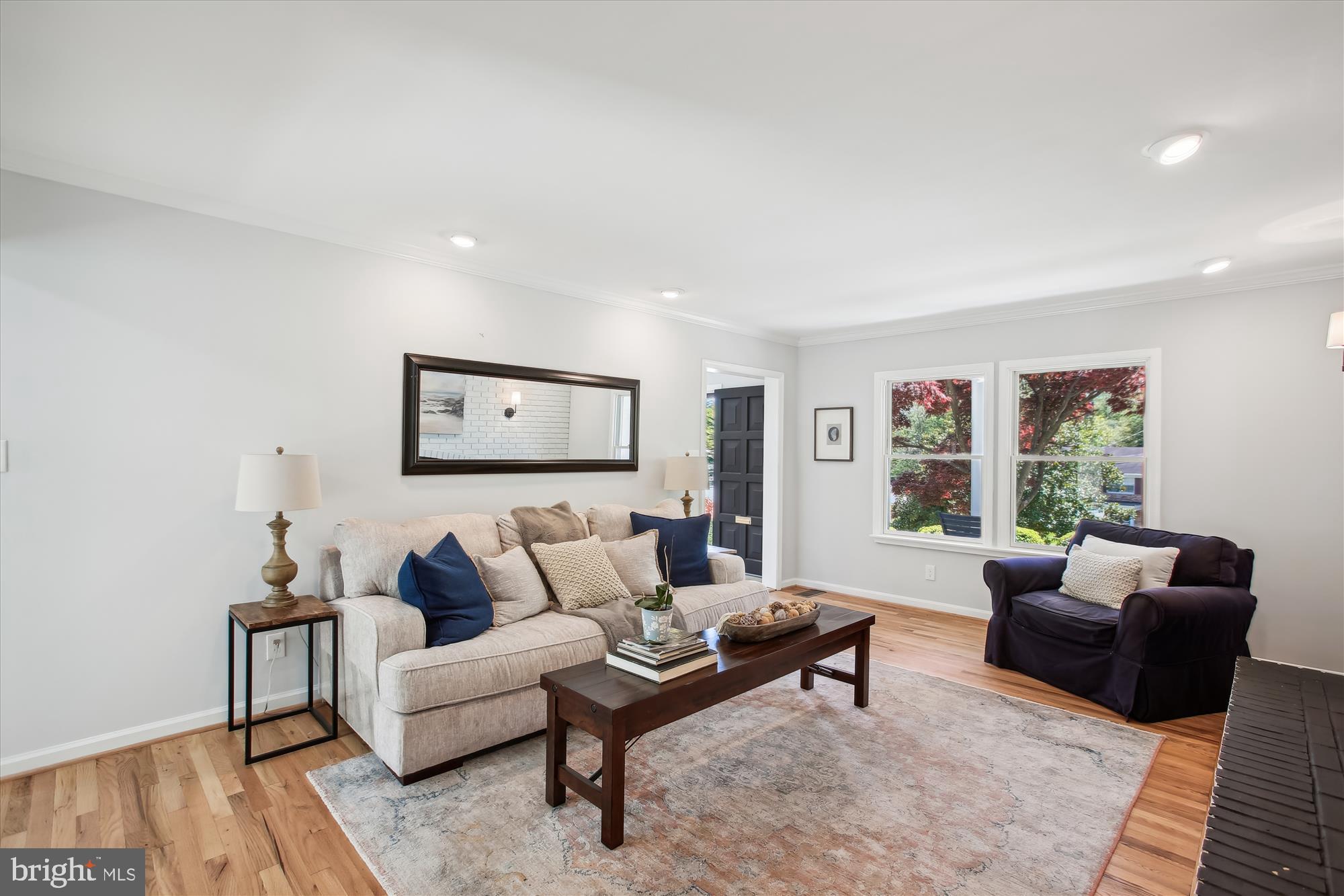 Real estate listing preview #14