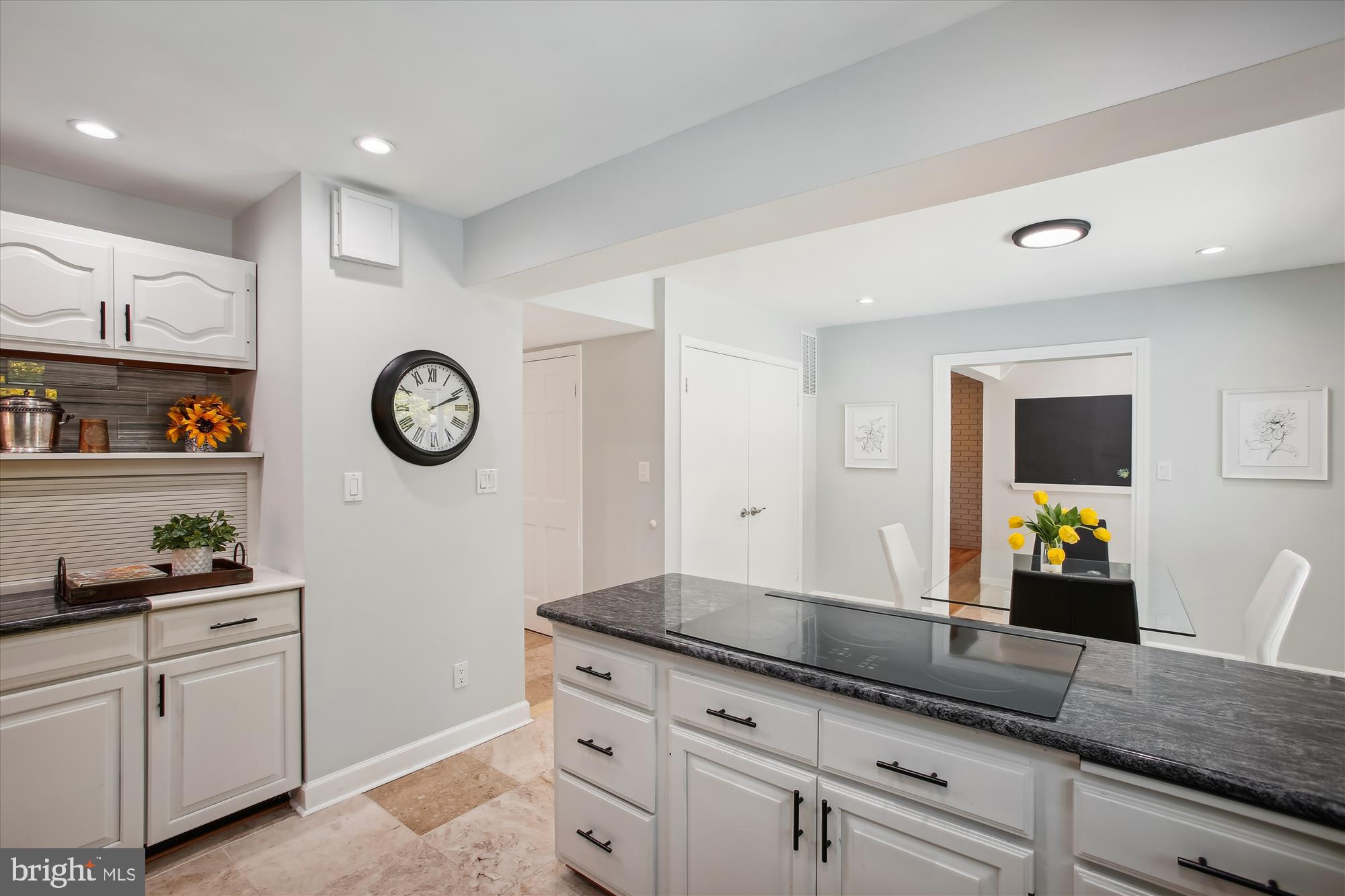 Real estate listing preview #23