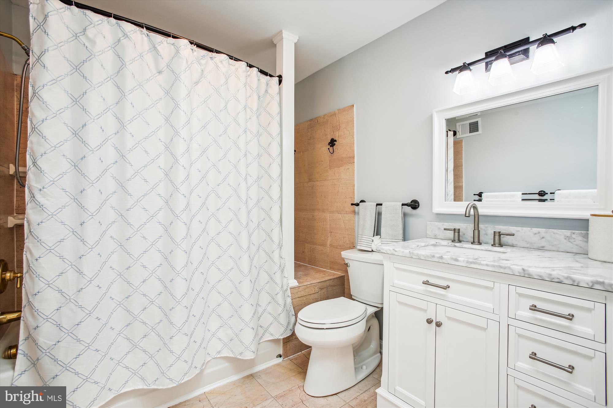 Real estate listing preview #33