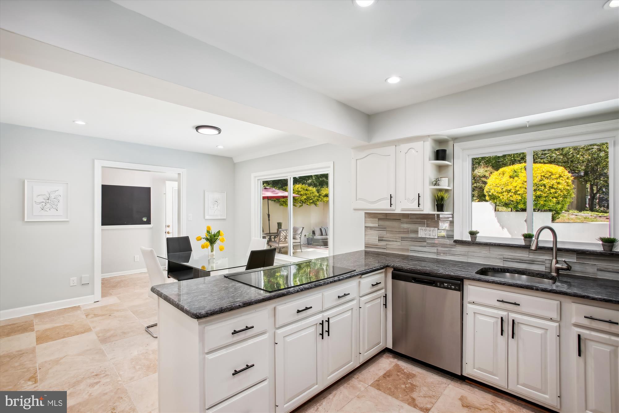 Real estate listing preview #22