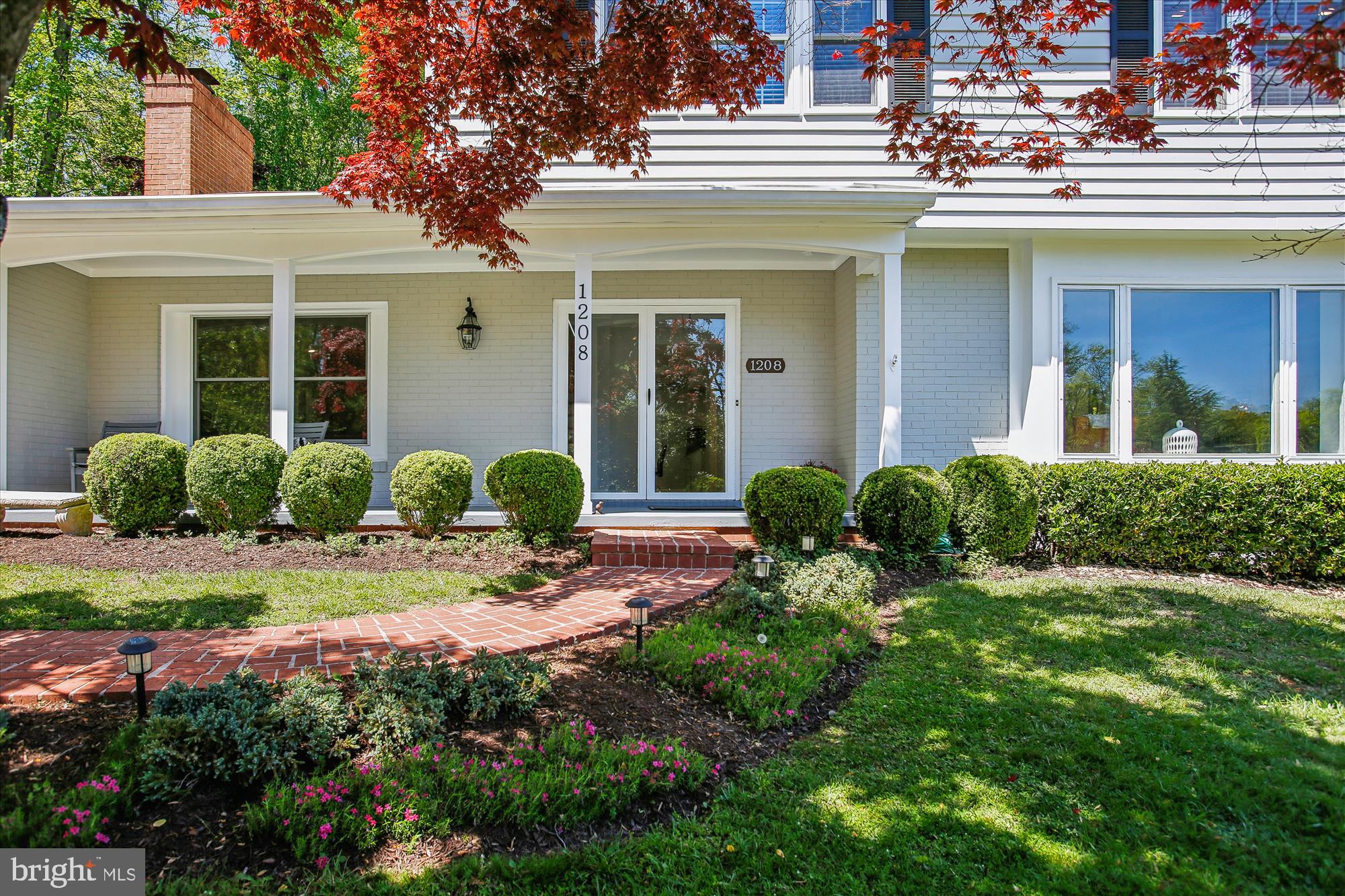 Real estate listing preview #8