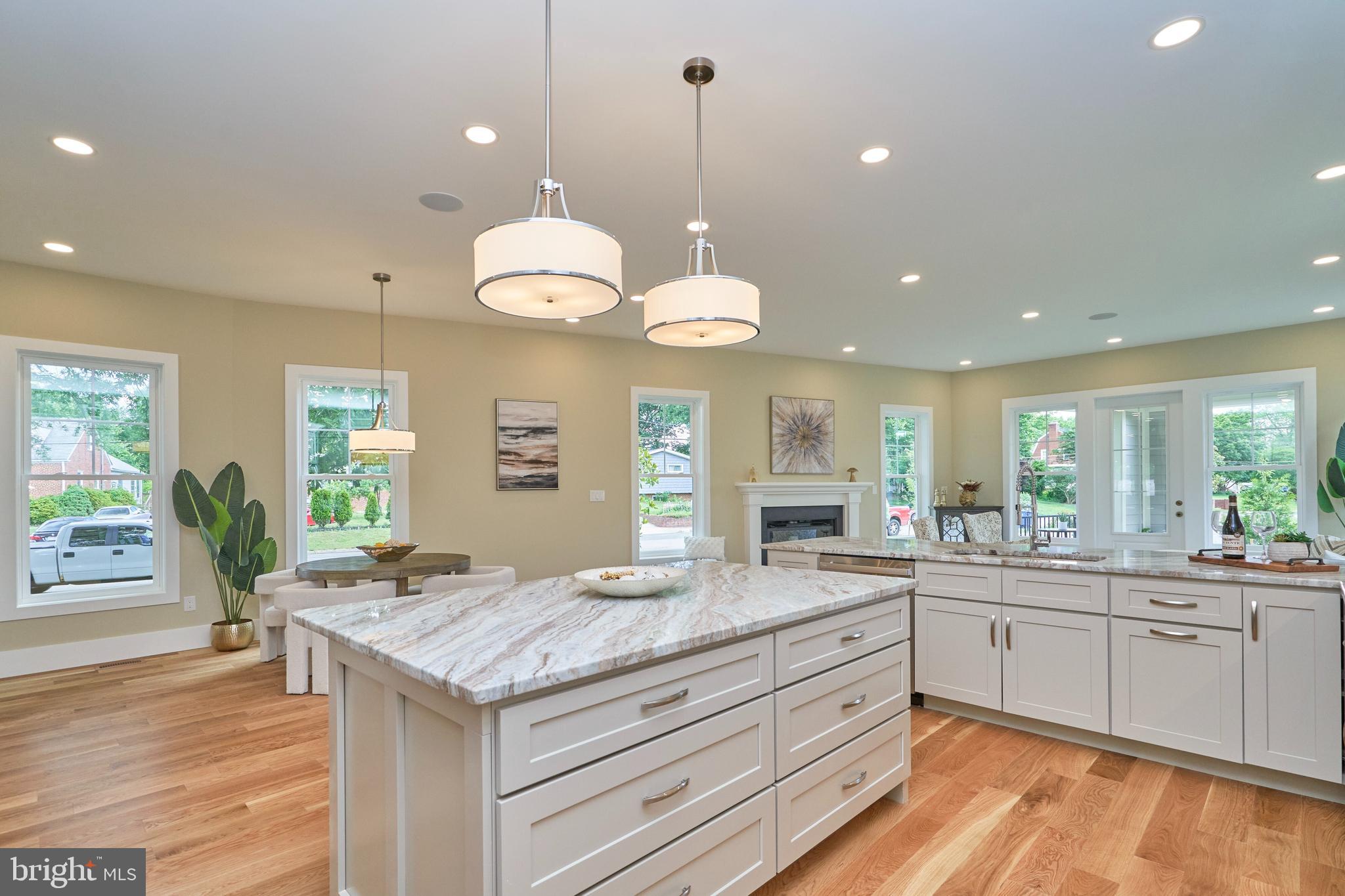 Real estate listing preview #13