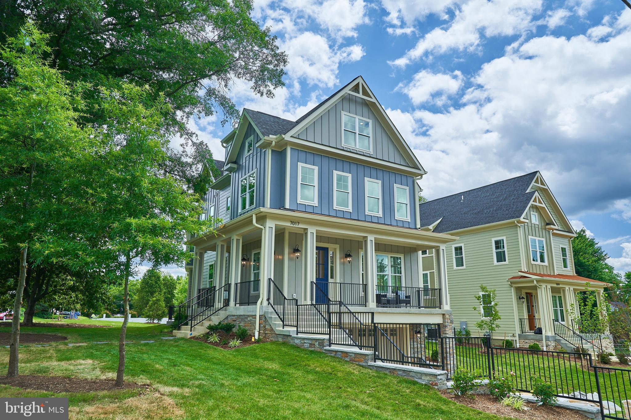 Real estate listing preview #2