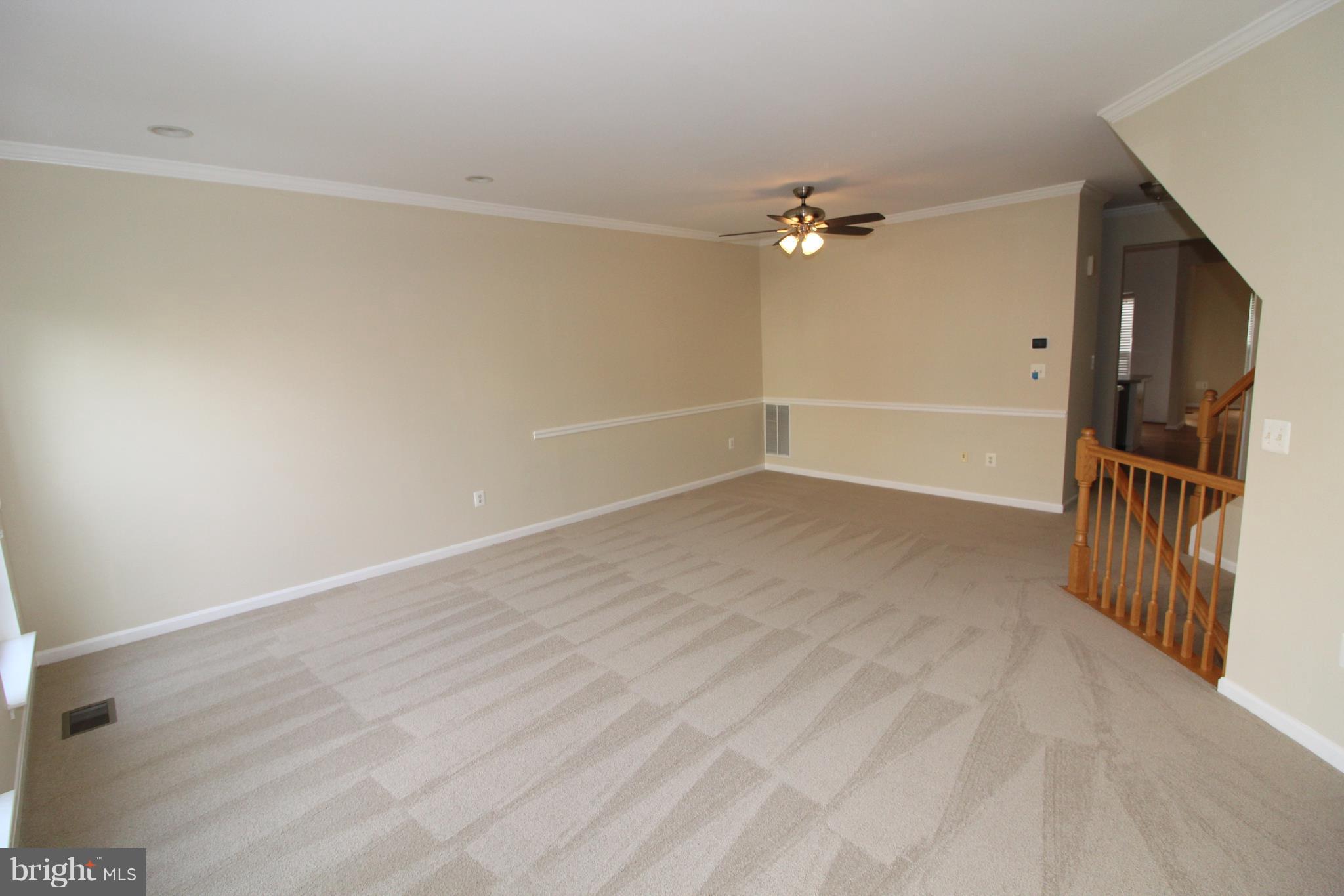 Real estate listing preview #6