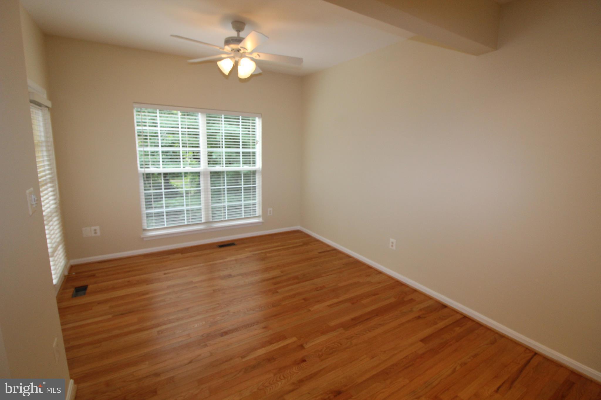 Real estate listing preview #10