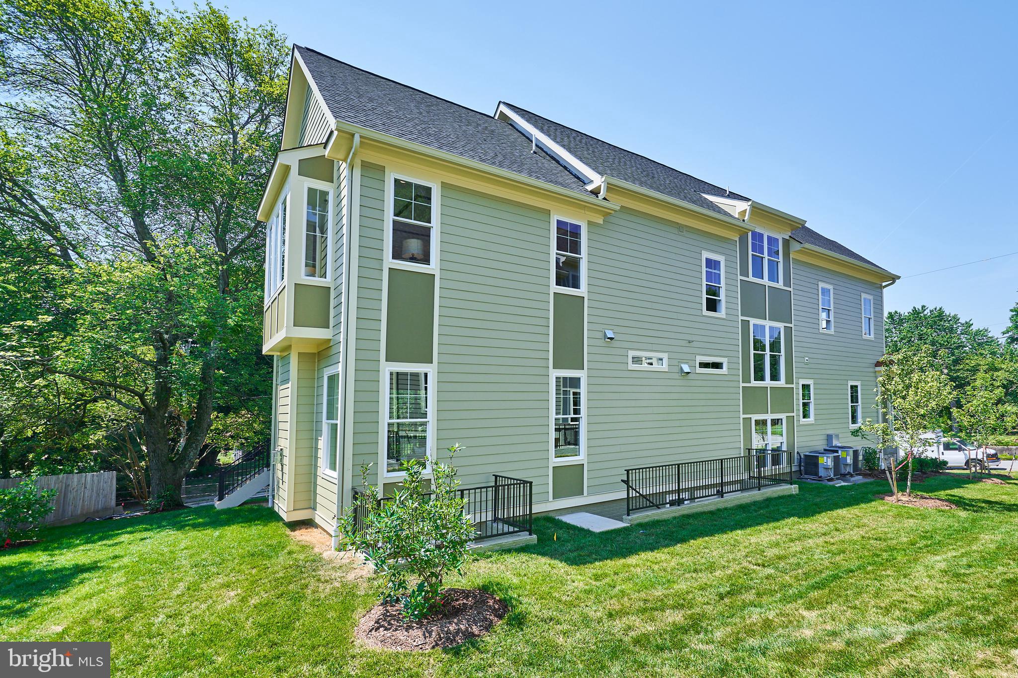 Real estate listing preview #63