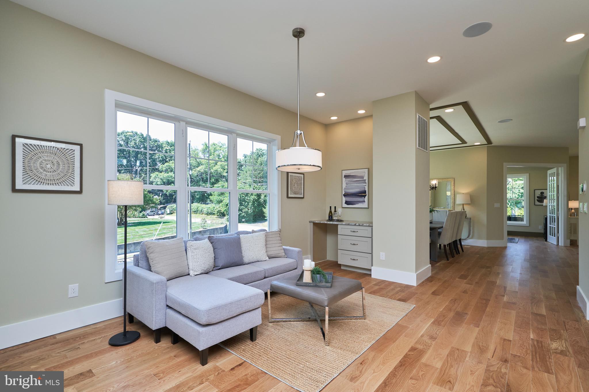 Real estate listing preview #11