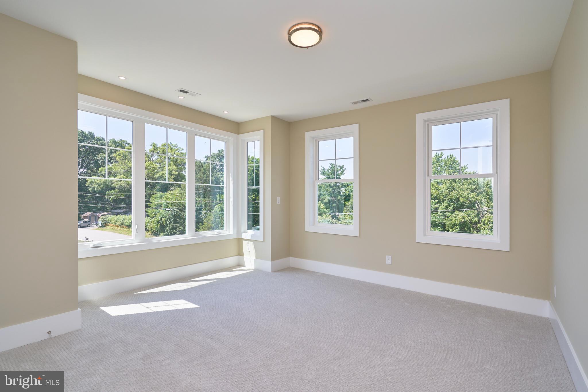 Real estate listing preview #31