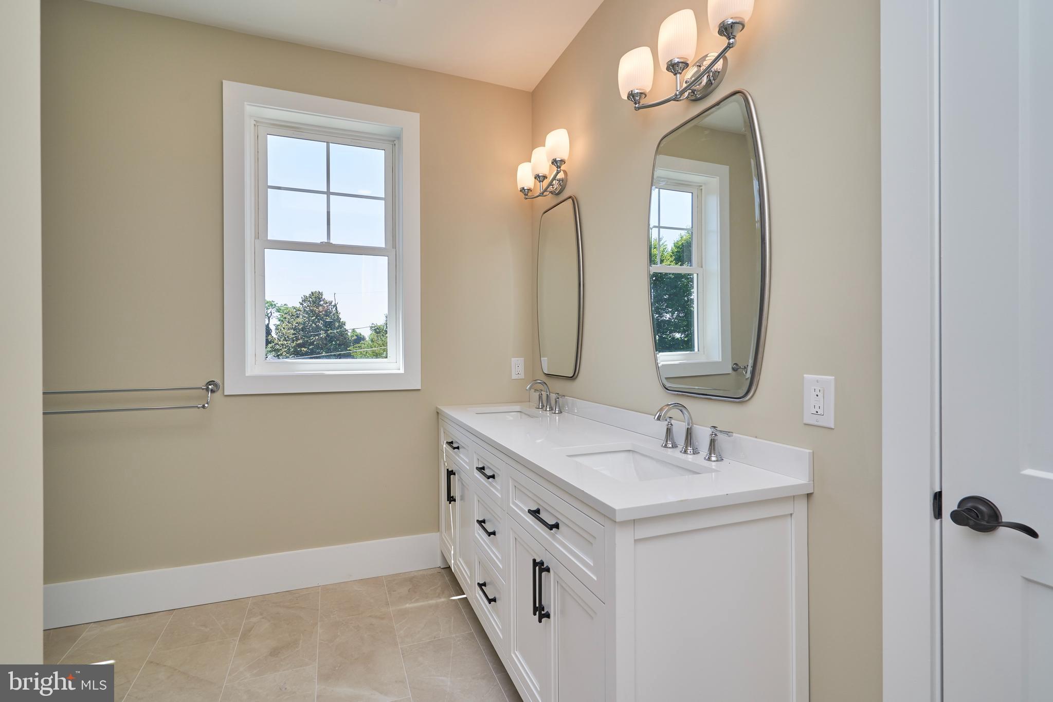 Real estate listing preview #33