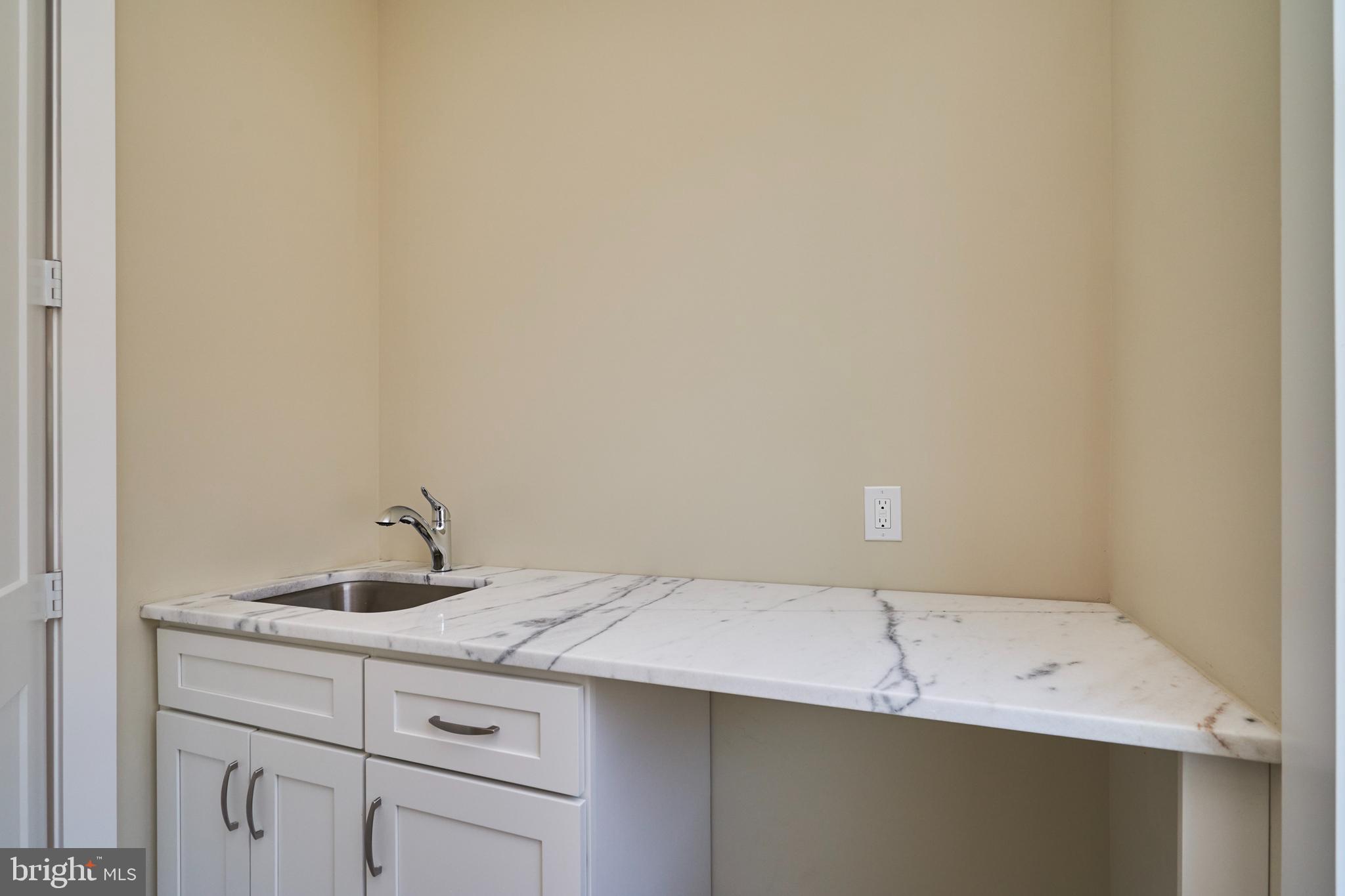 Real estate listing preview #36