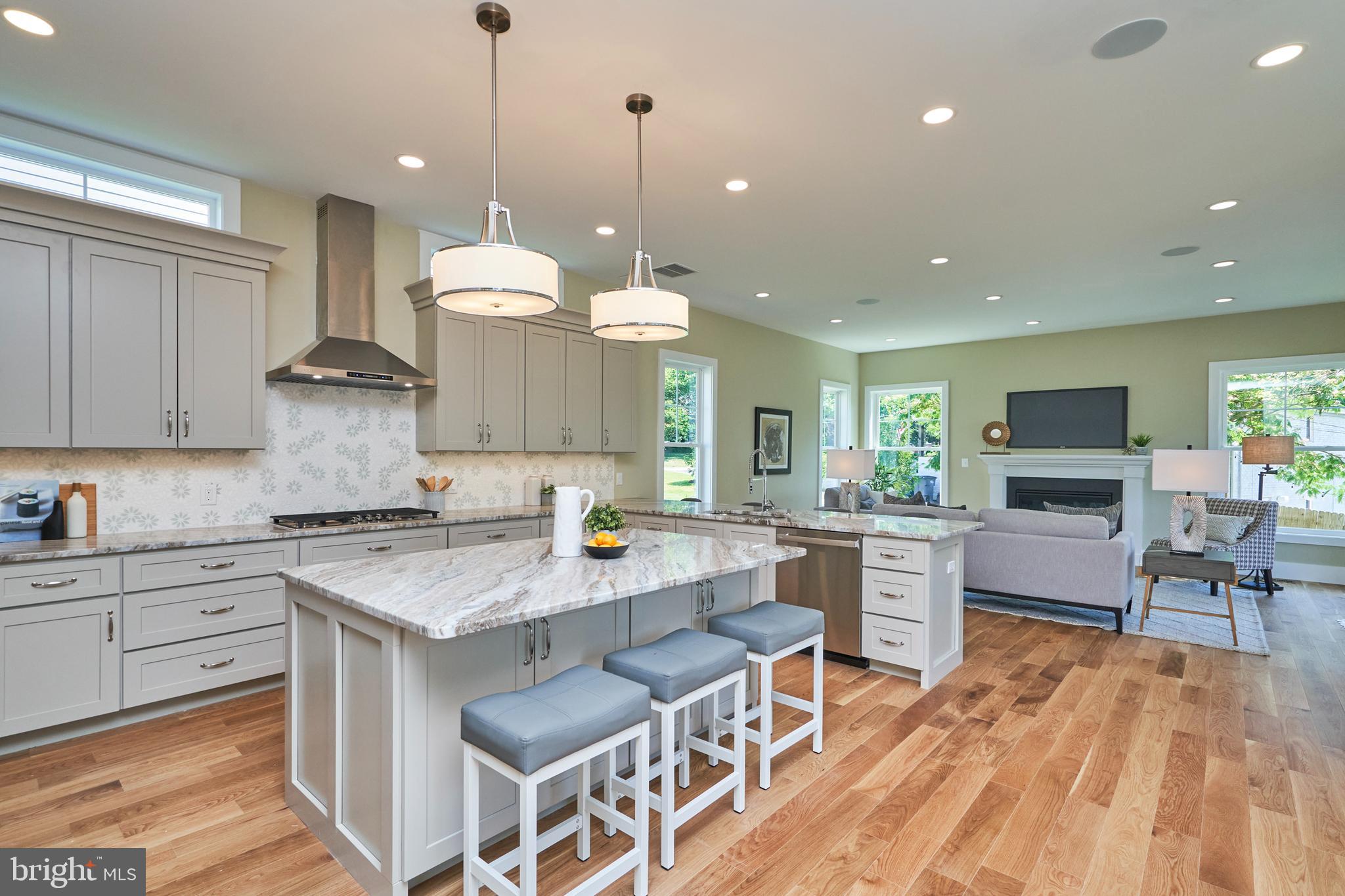 Real estate listing preview #1