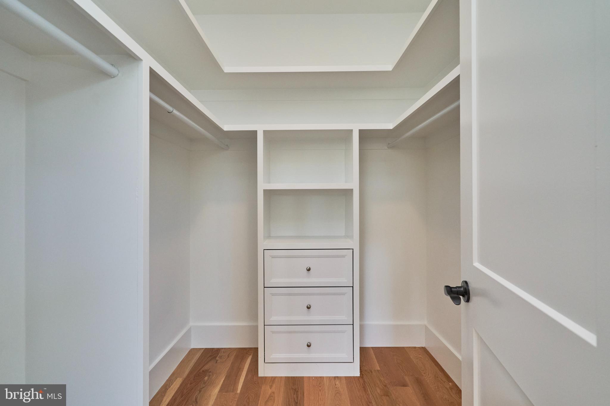 Real estate listing preview #30