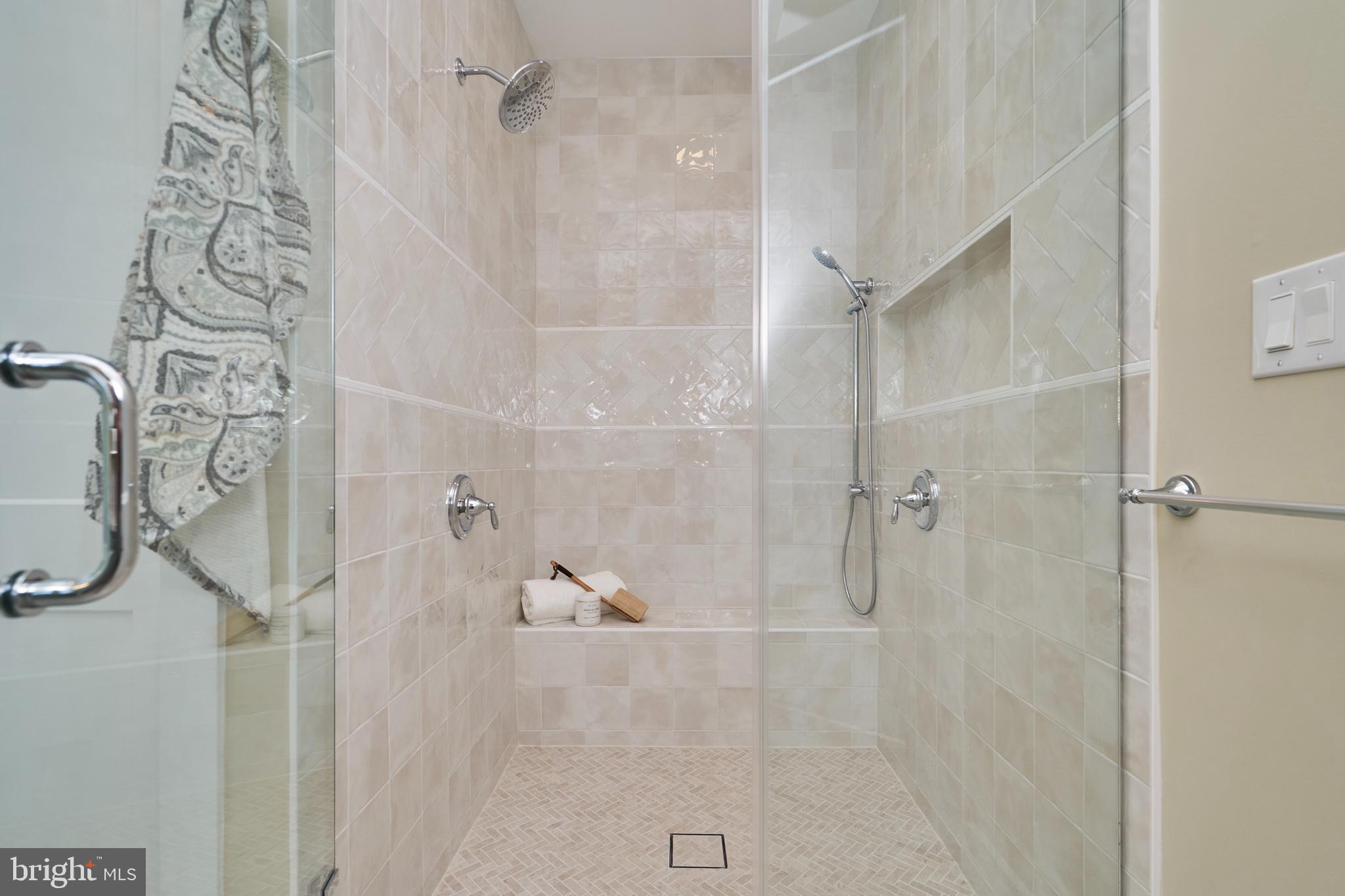 Real estate listing preview #28