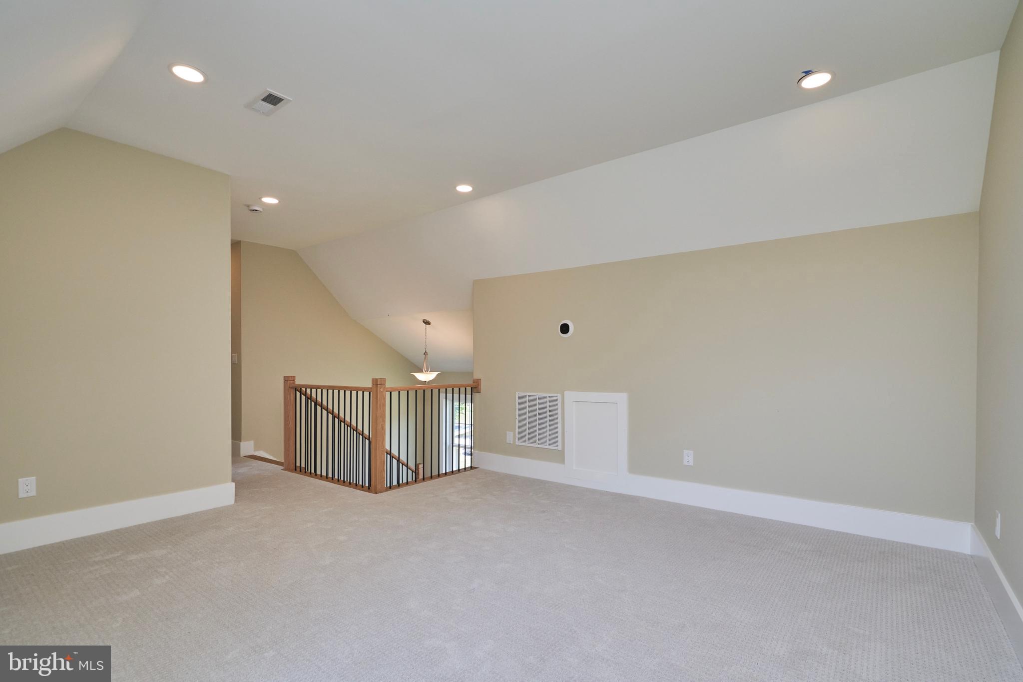 Real estate listing preview #47