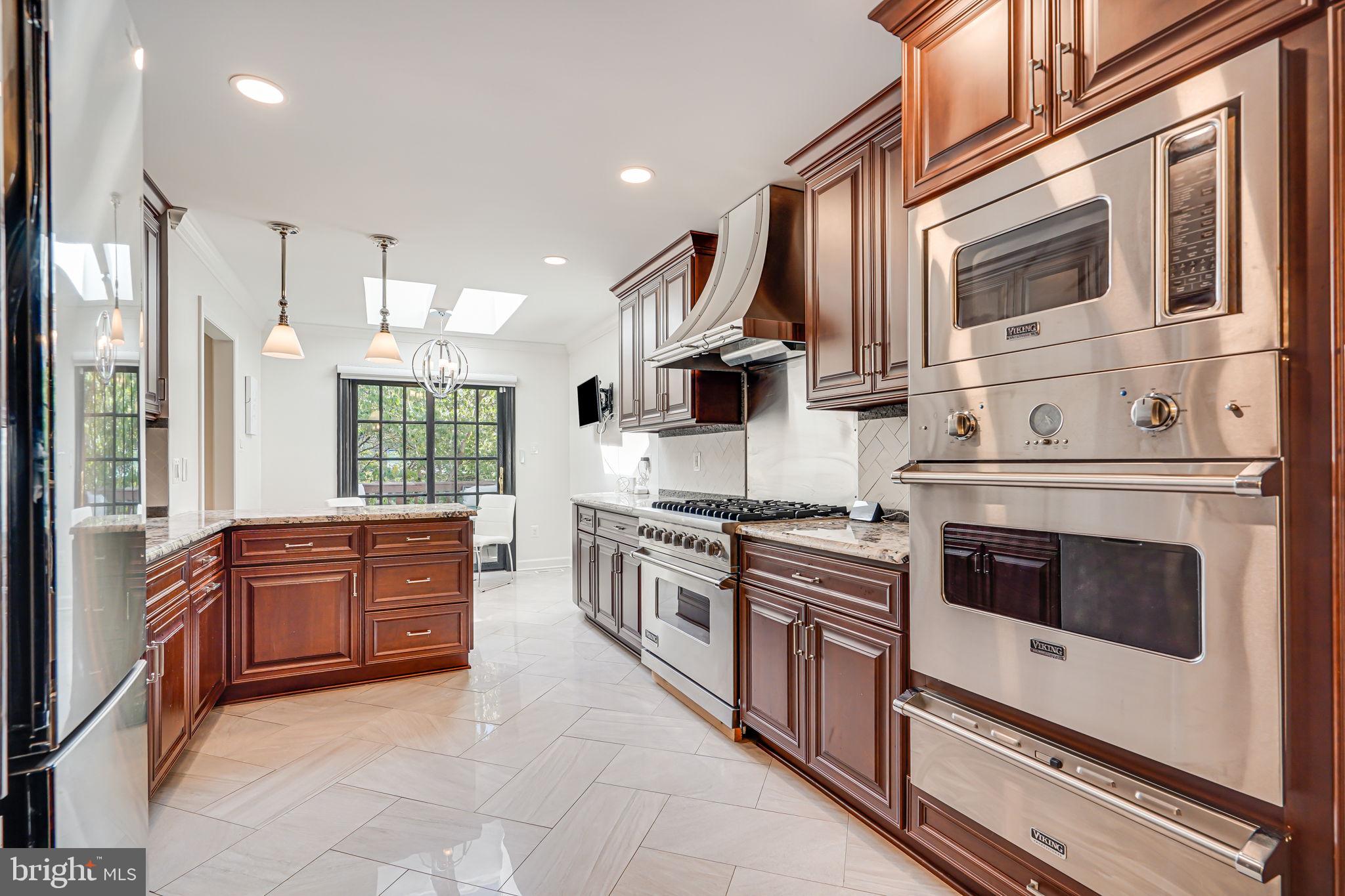 Real estate listing preview #13