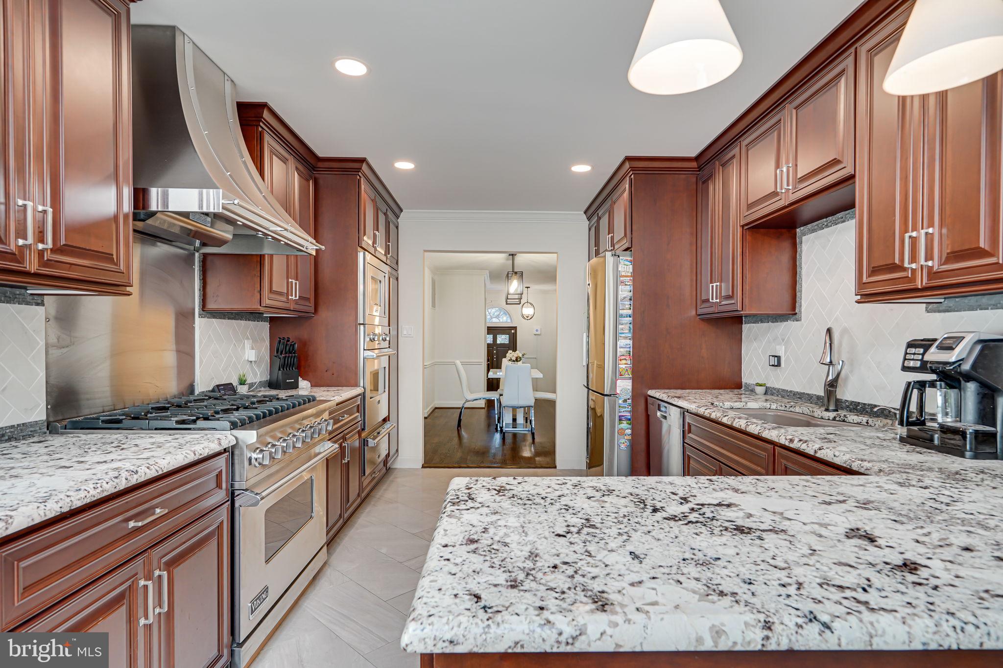 Real estate listing preview #17