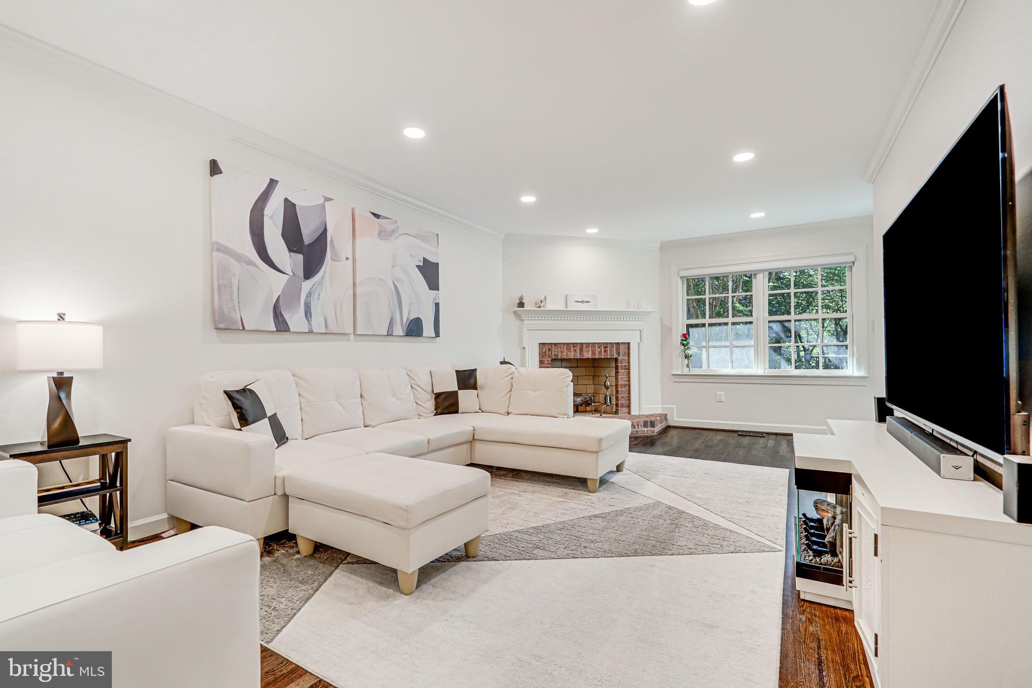 Real estate listing preview #10