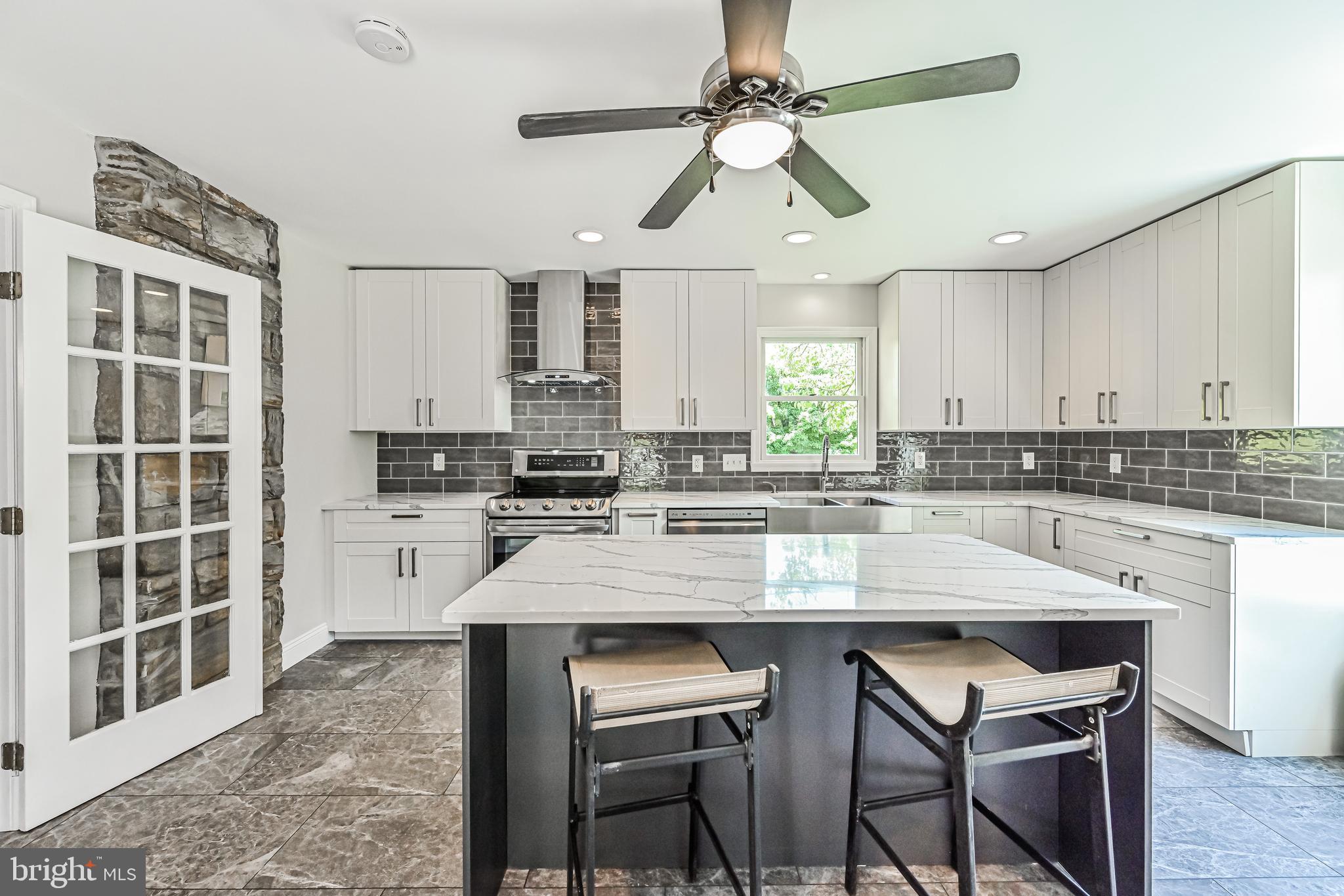 Real estate listing preview #33