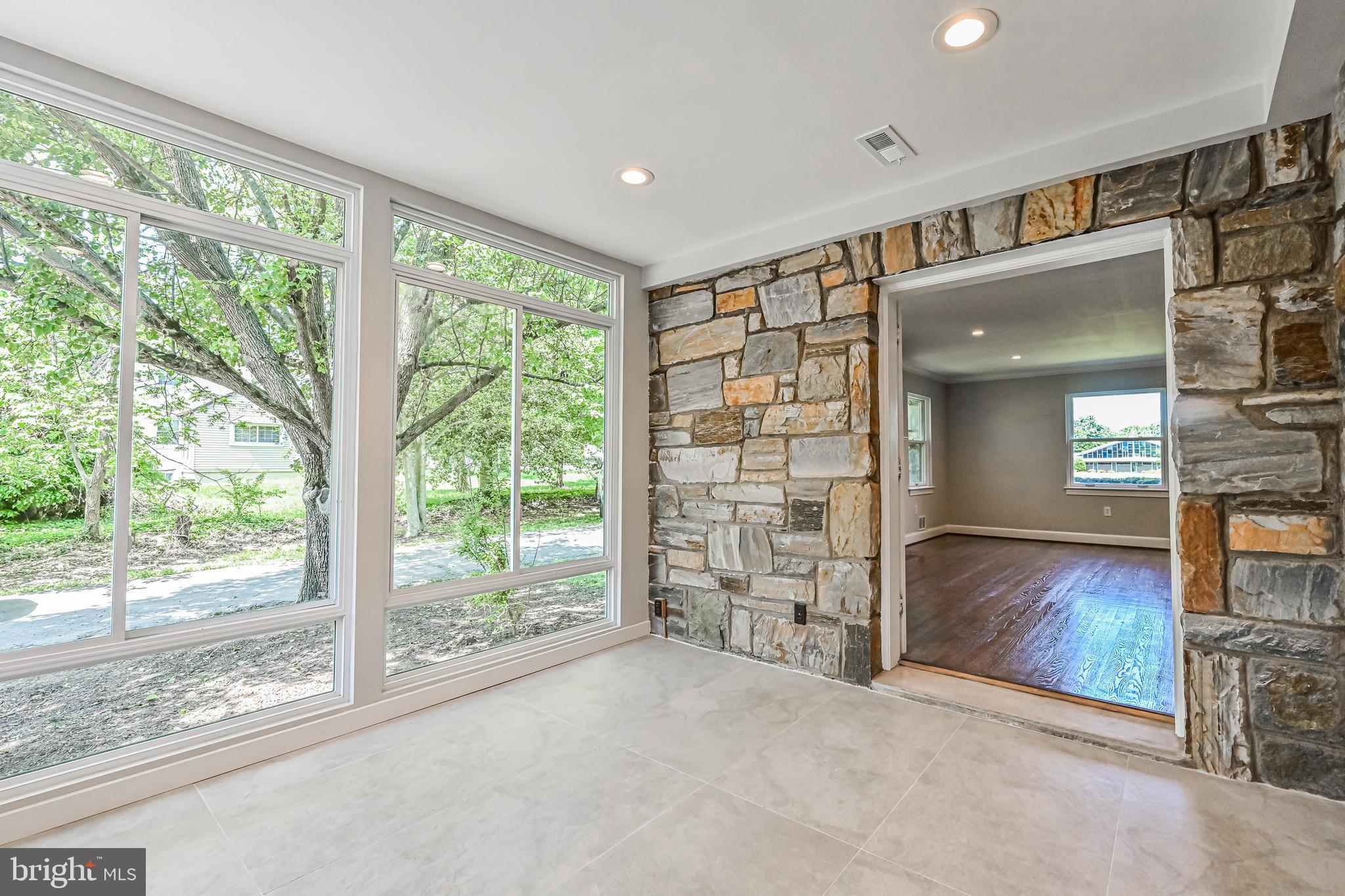 Real estate listing preview #34