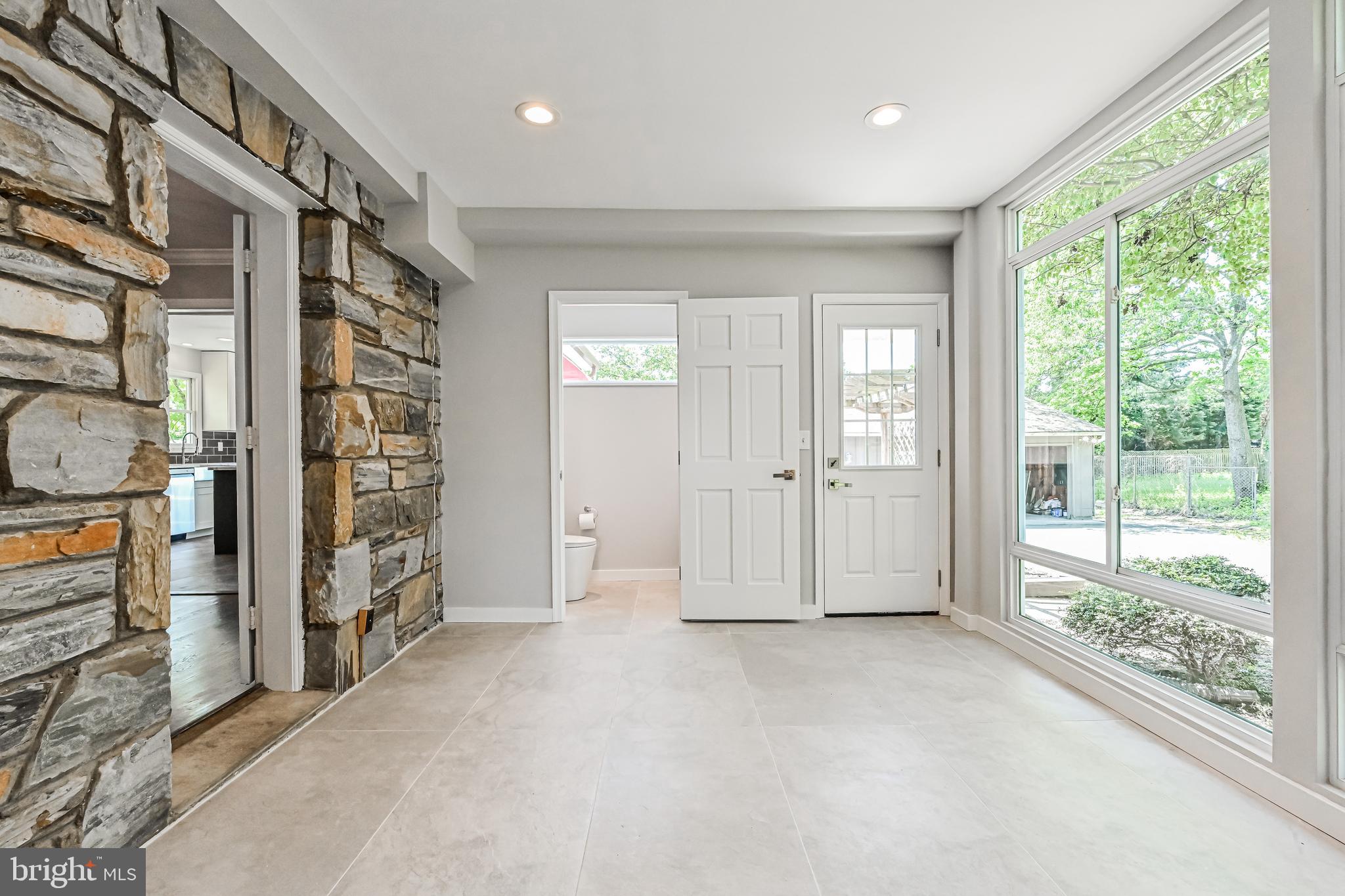 Real estate listing preview #35