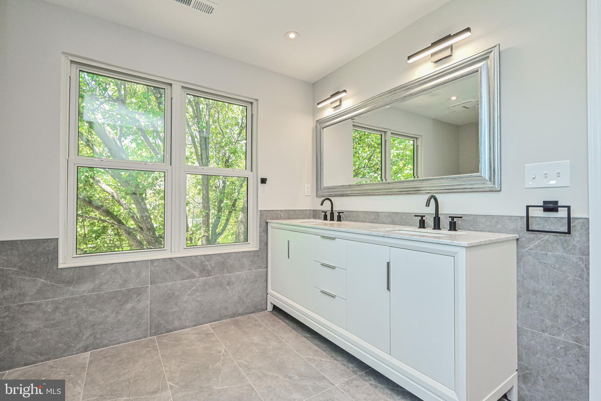 Real estate listing preview #47